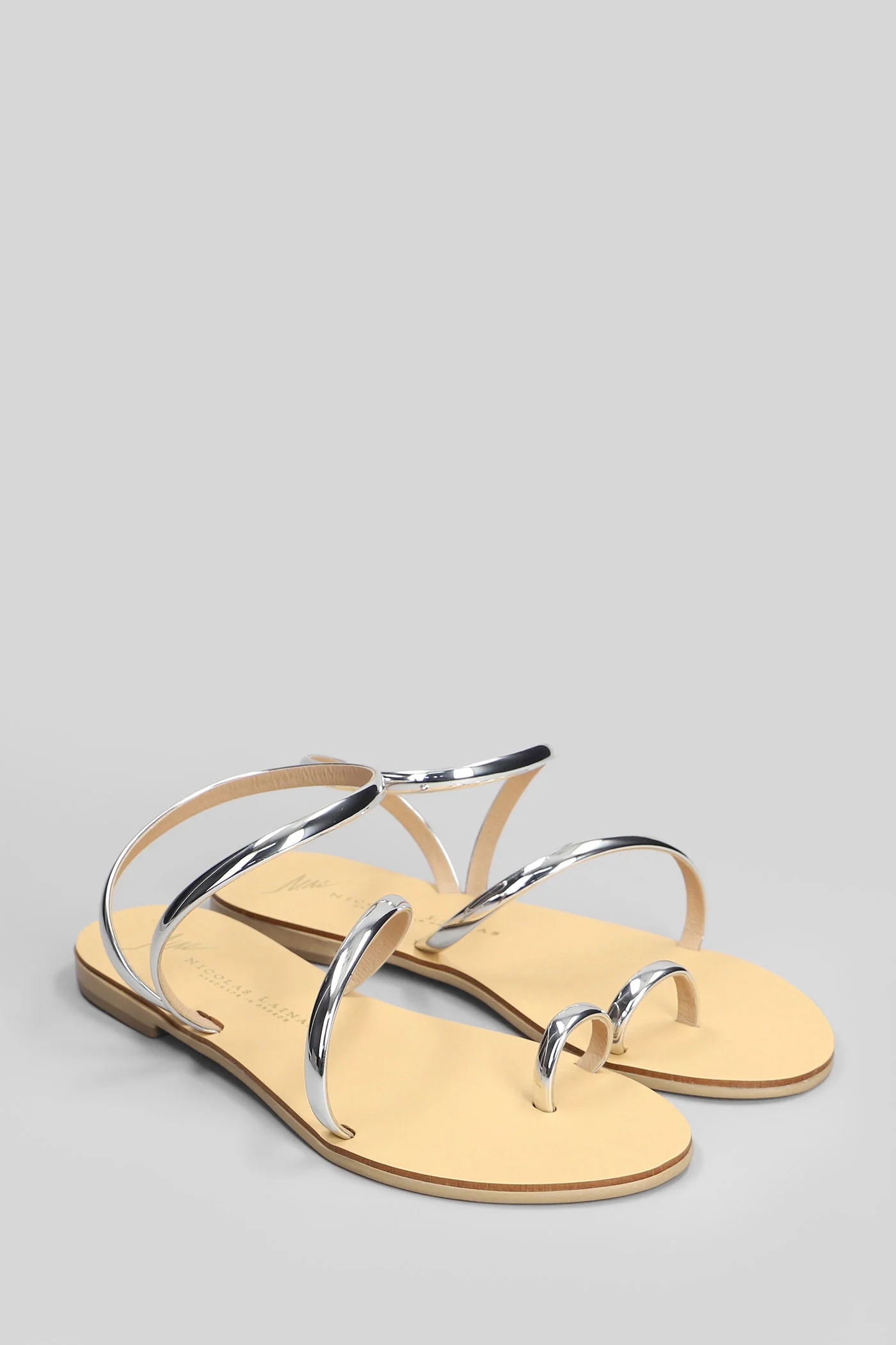 Flat sandal-slipper in silver leather - Image 2
