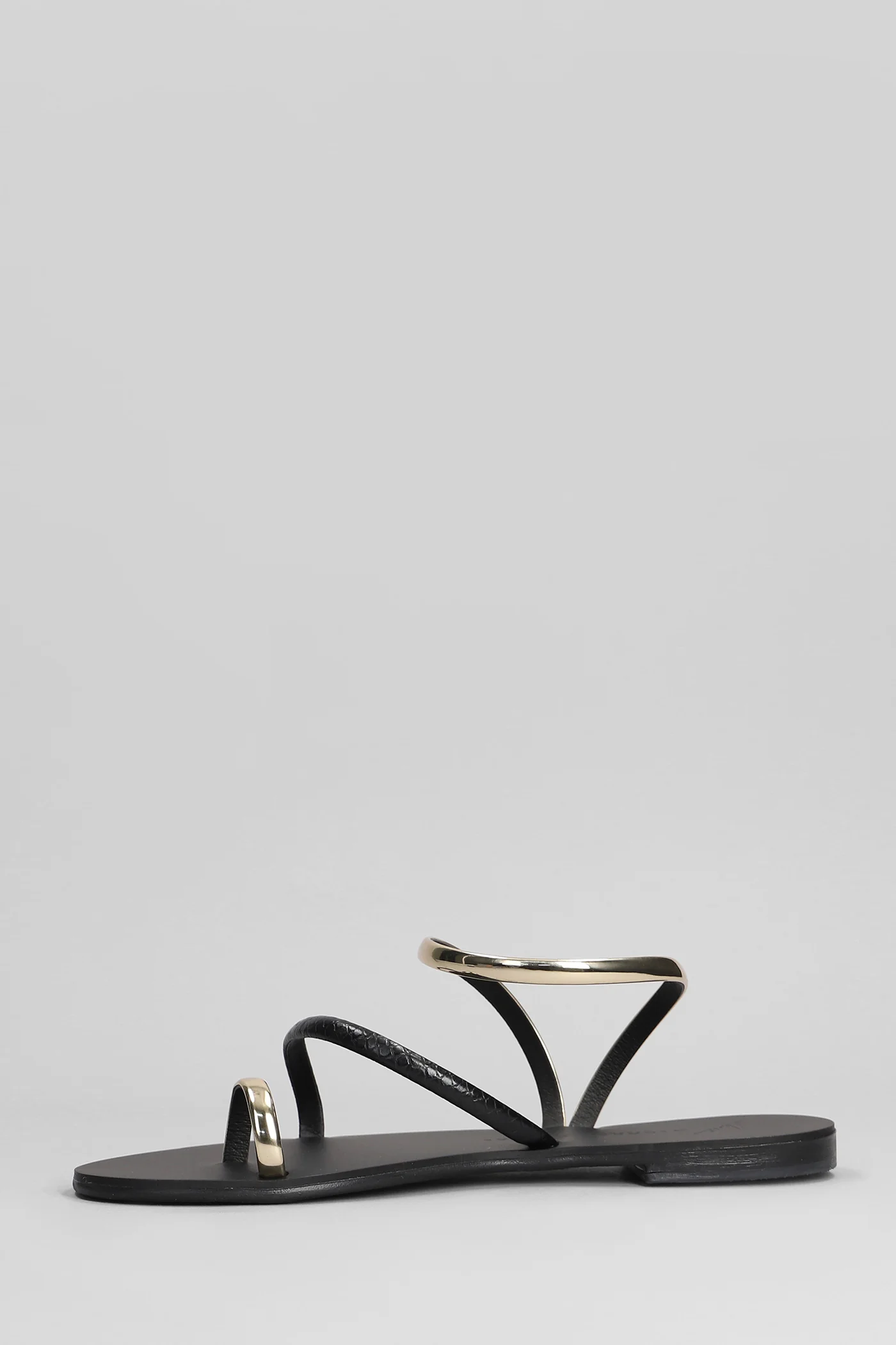 Flats in black leather - Image 3