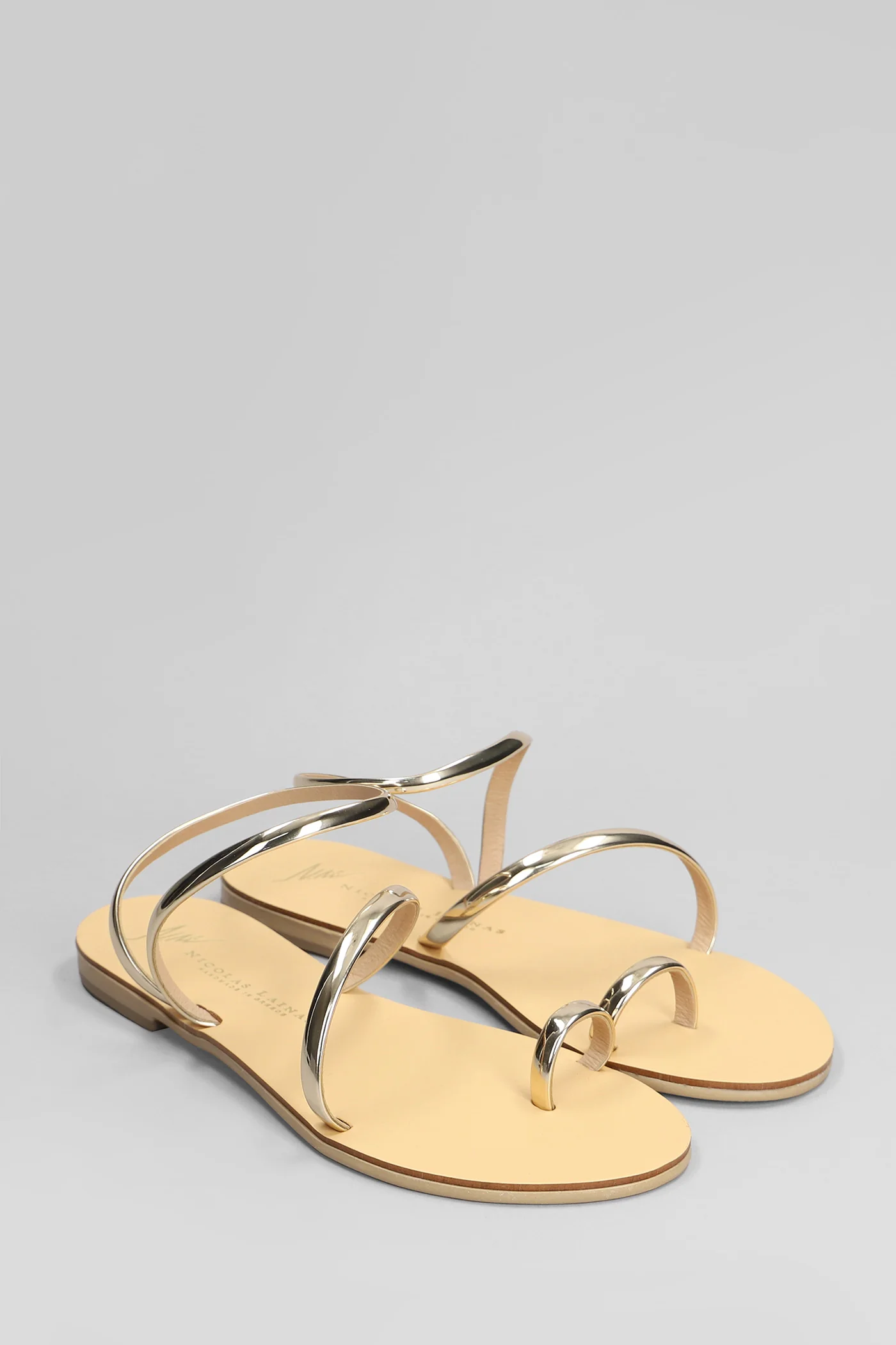 Flats in gold leather - Image 2