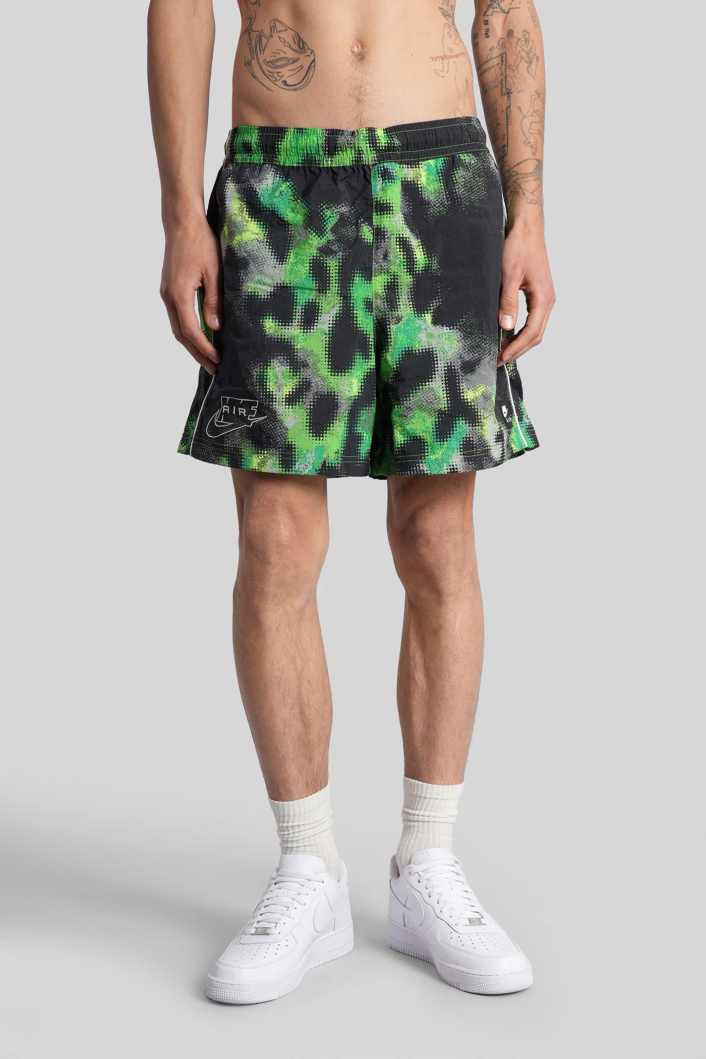 Shorts in green polyester