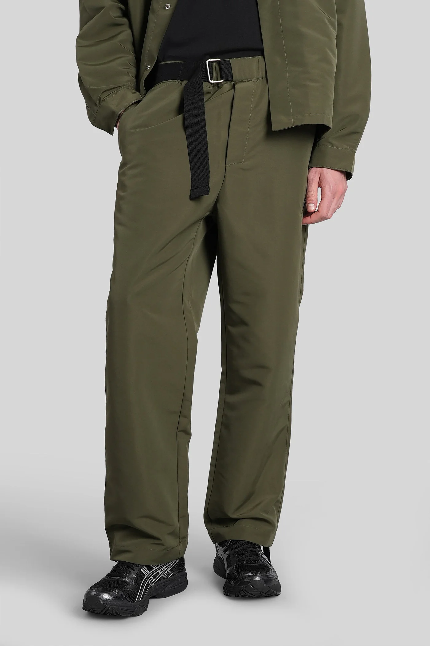 Pants in green polyester