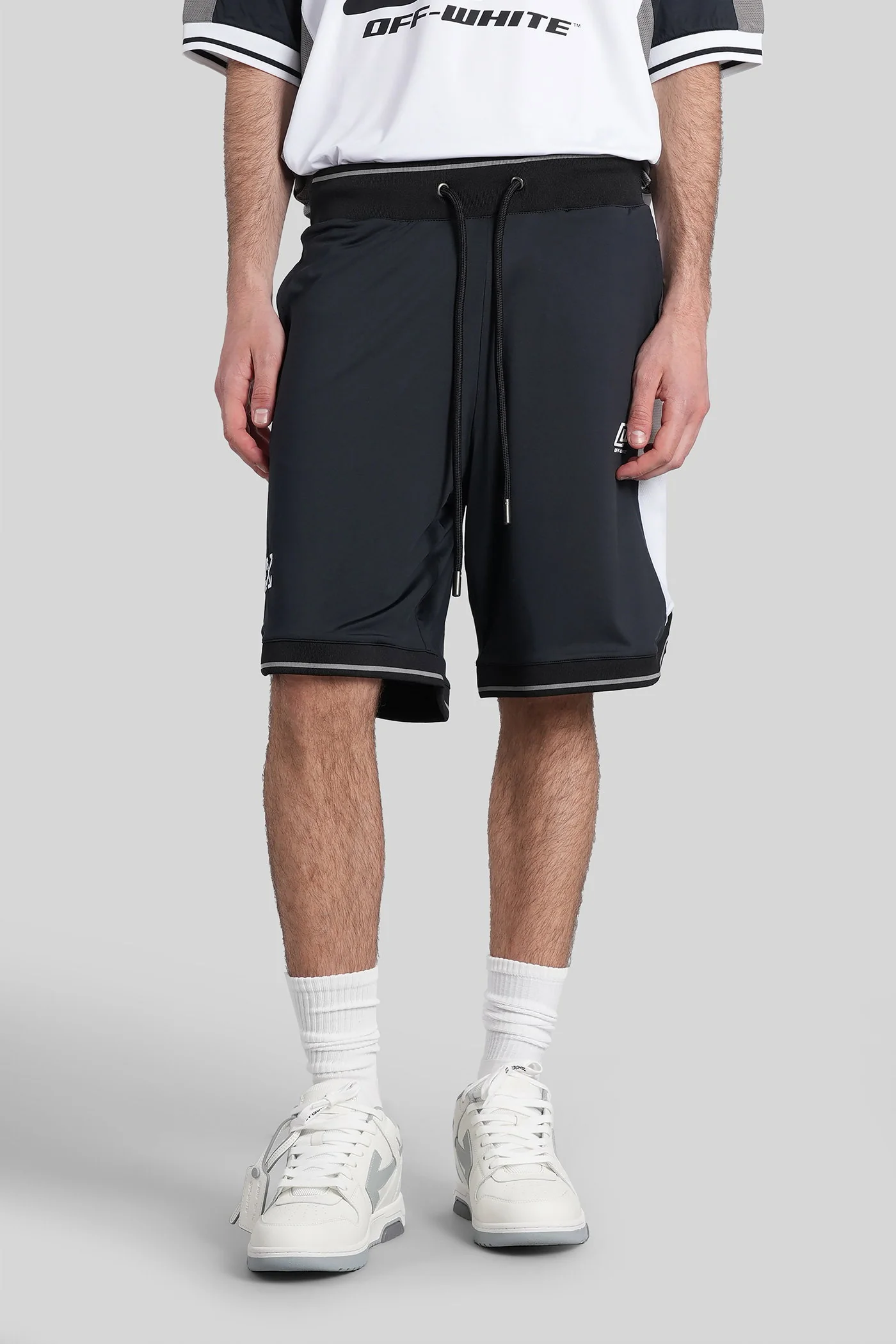 Shorts in black brass