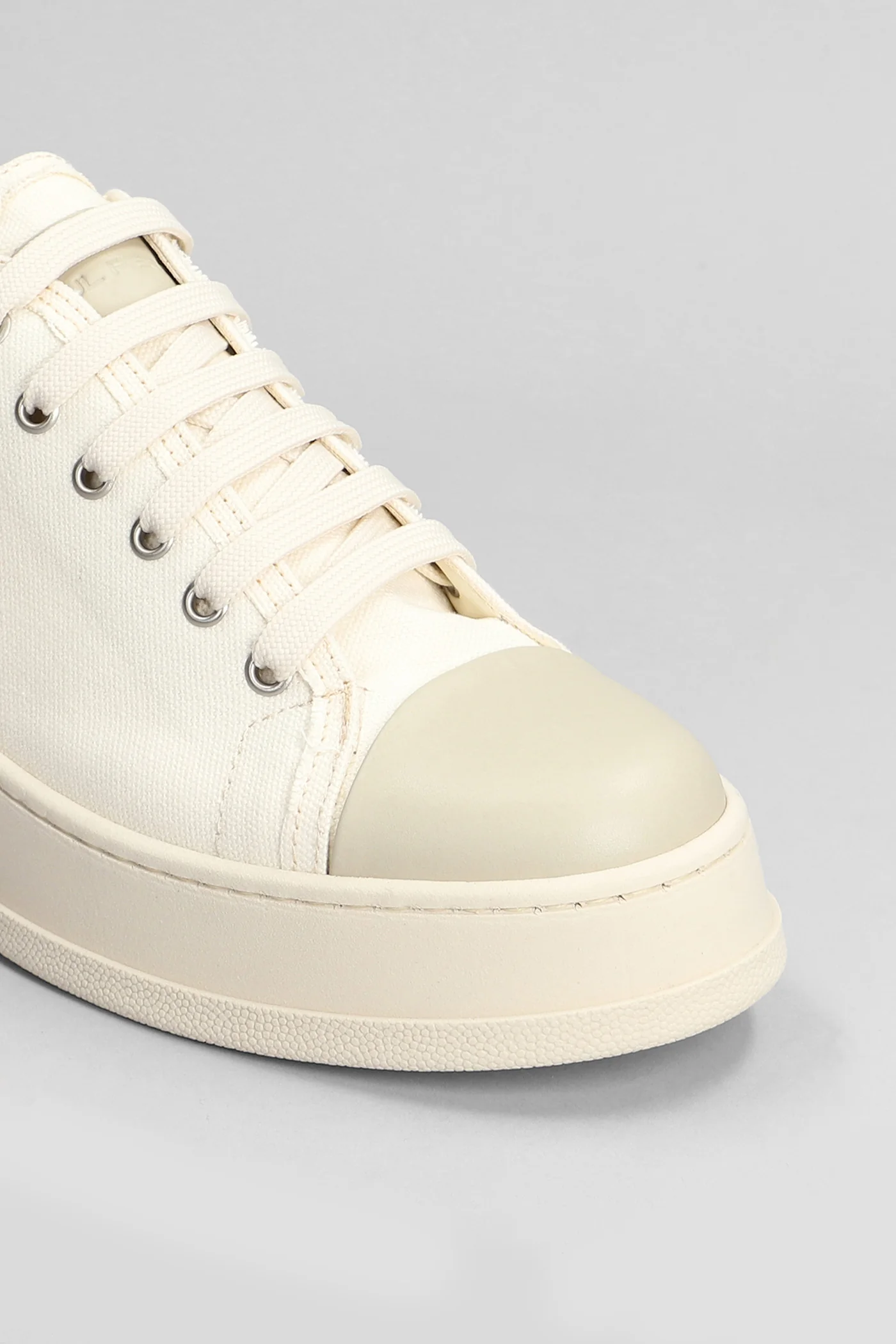Sneakers in beige canvas - Image 5