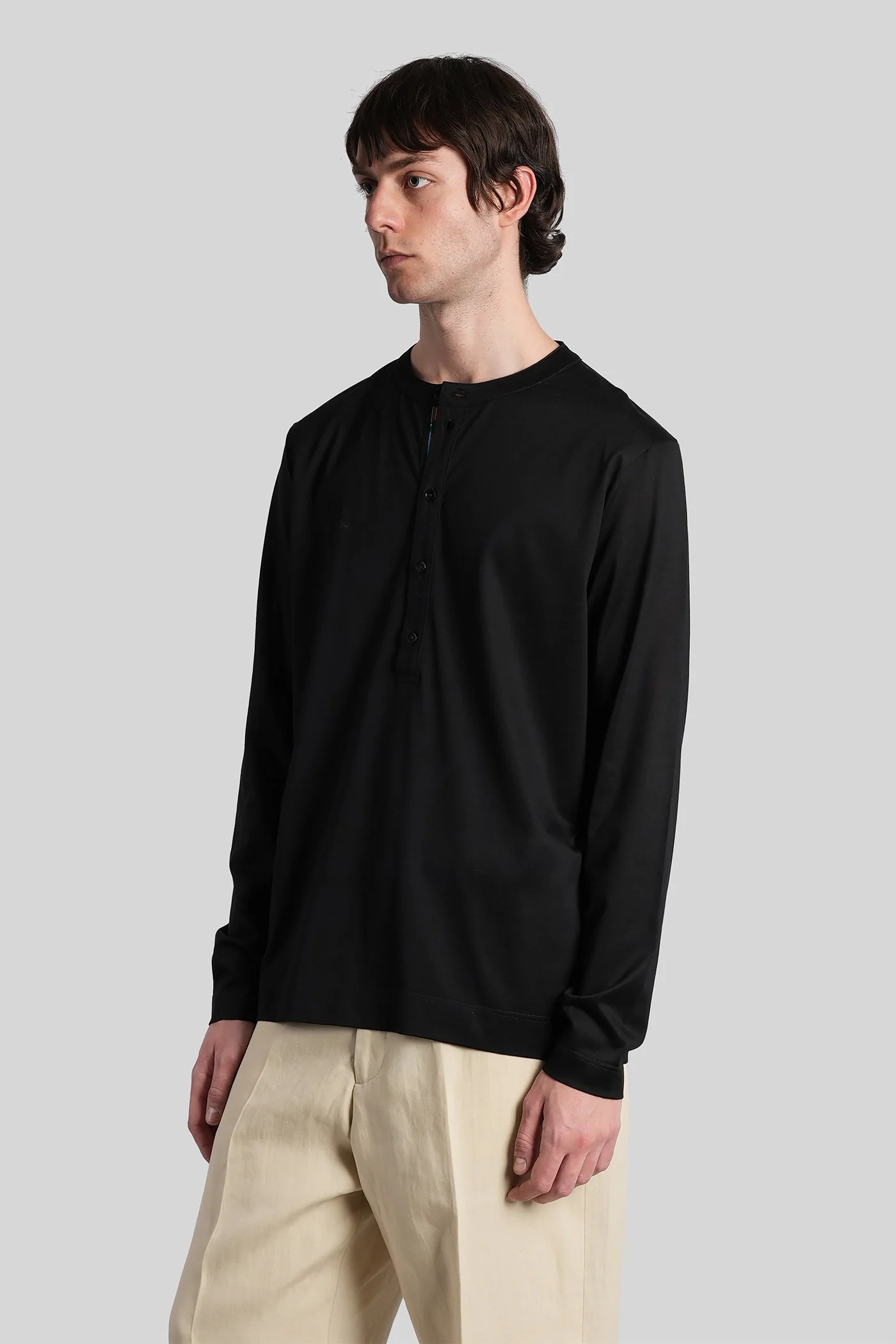 in black cotton - Image 4
