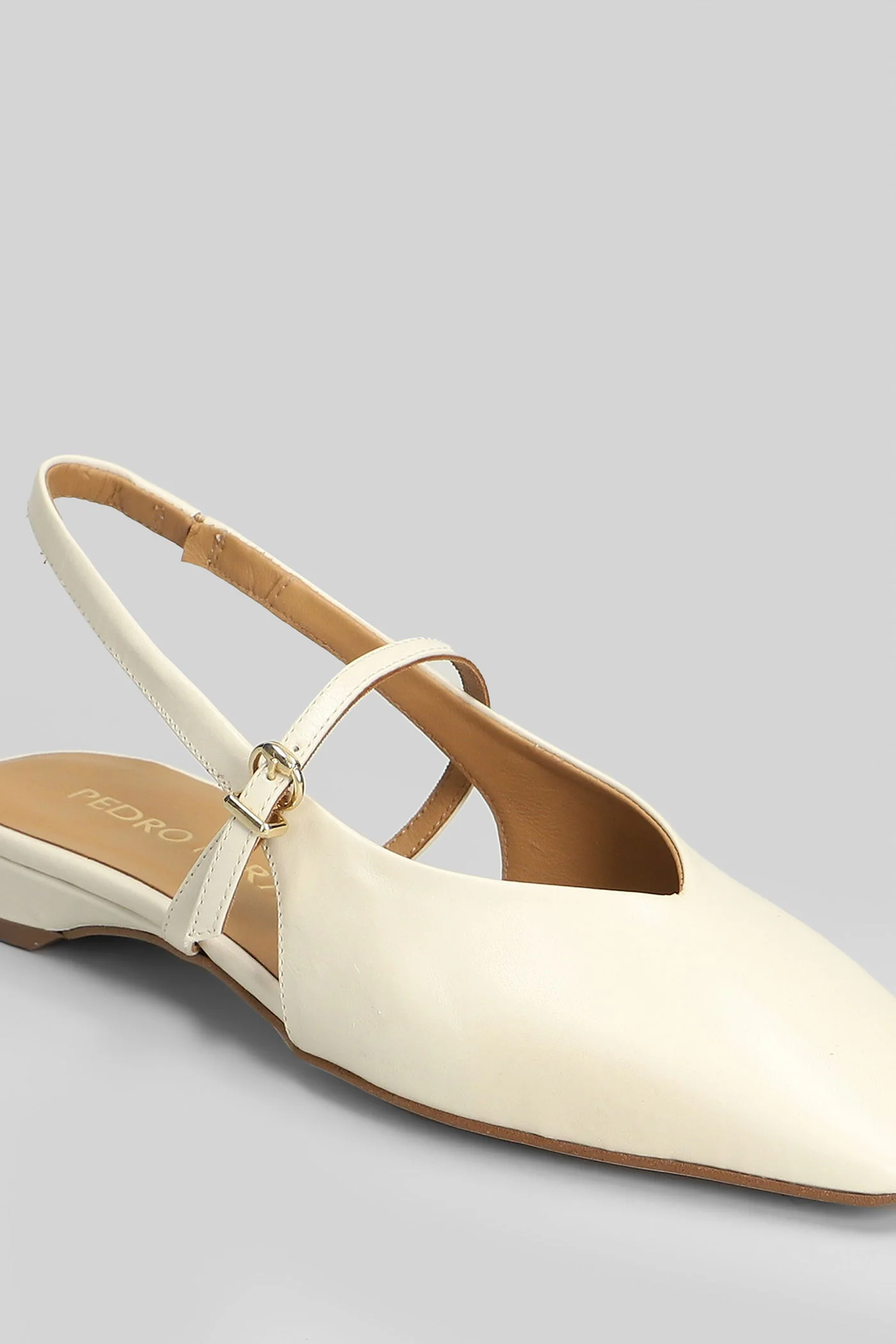 Ballet flats in beige leather - Image 5