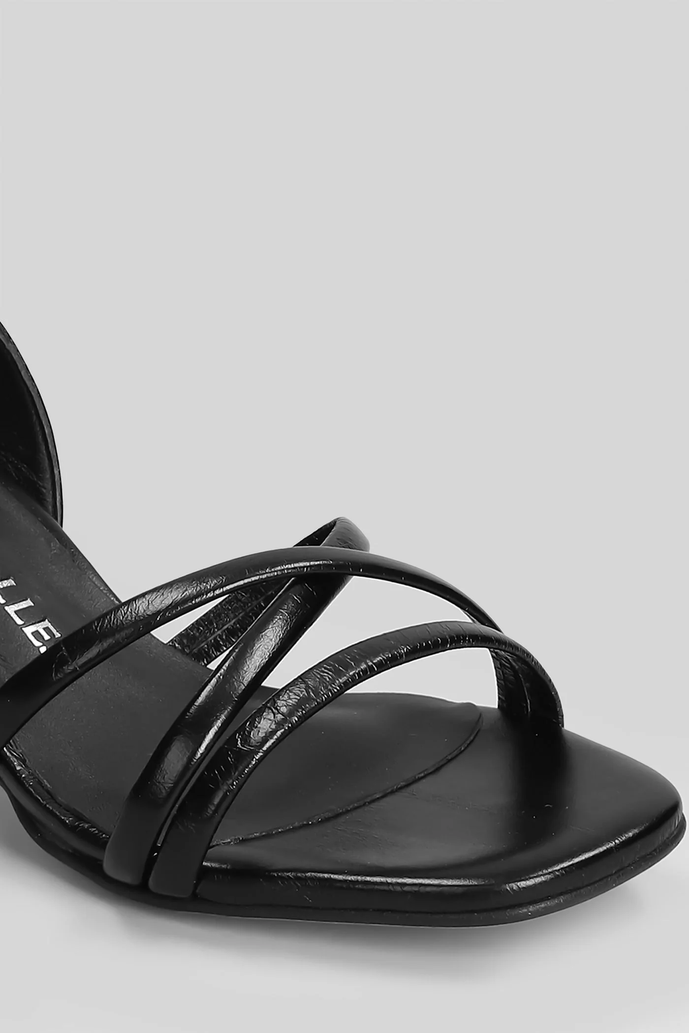 Sandals in black leather - Image 5