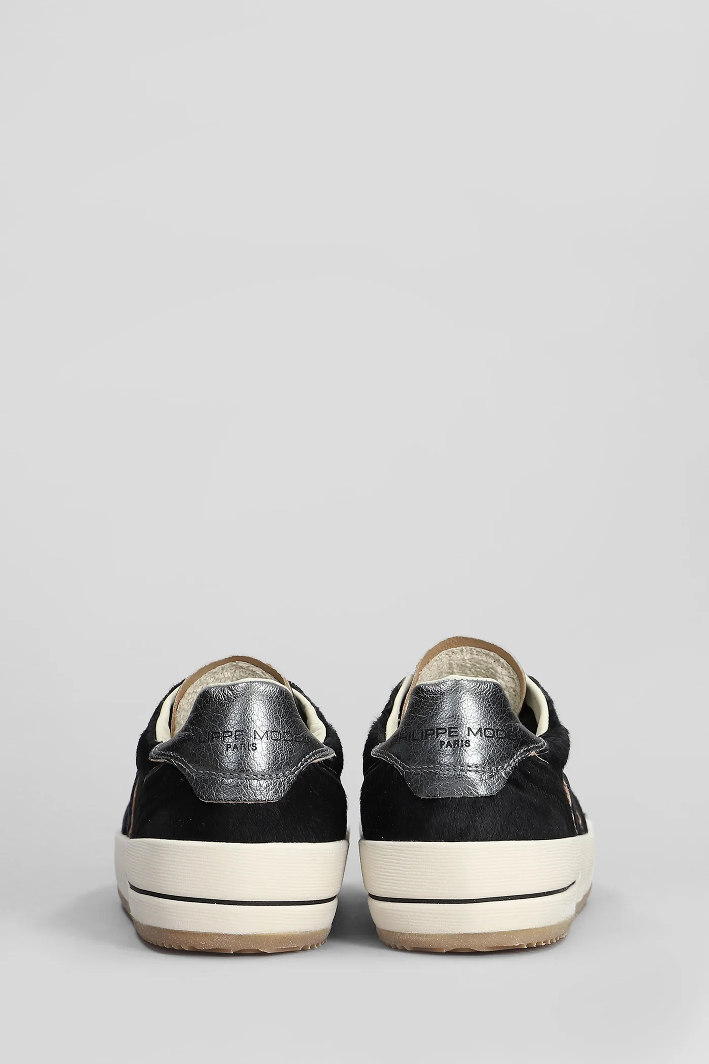 Nice Low Sneakers in black pony skin - Image 24