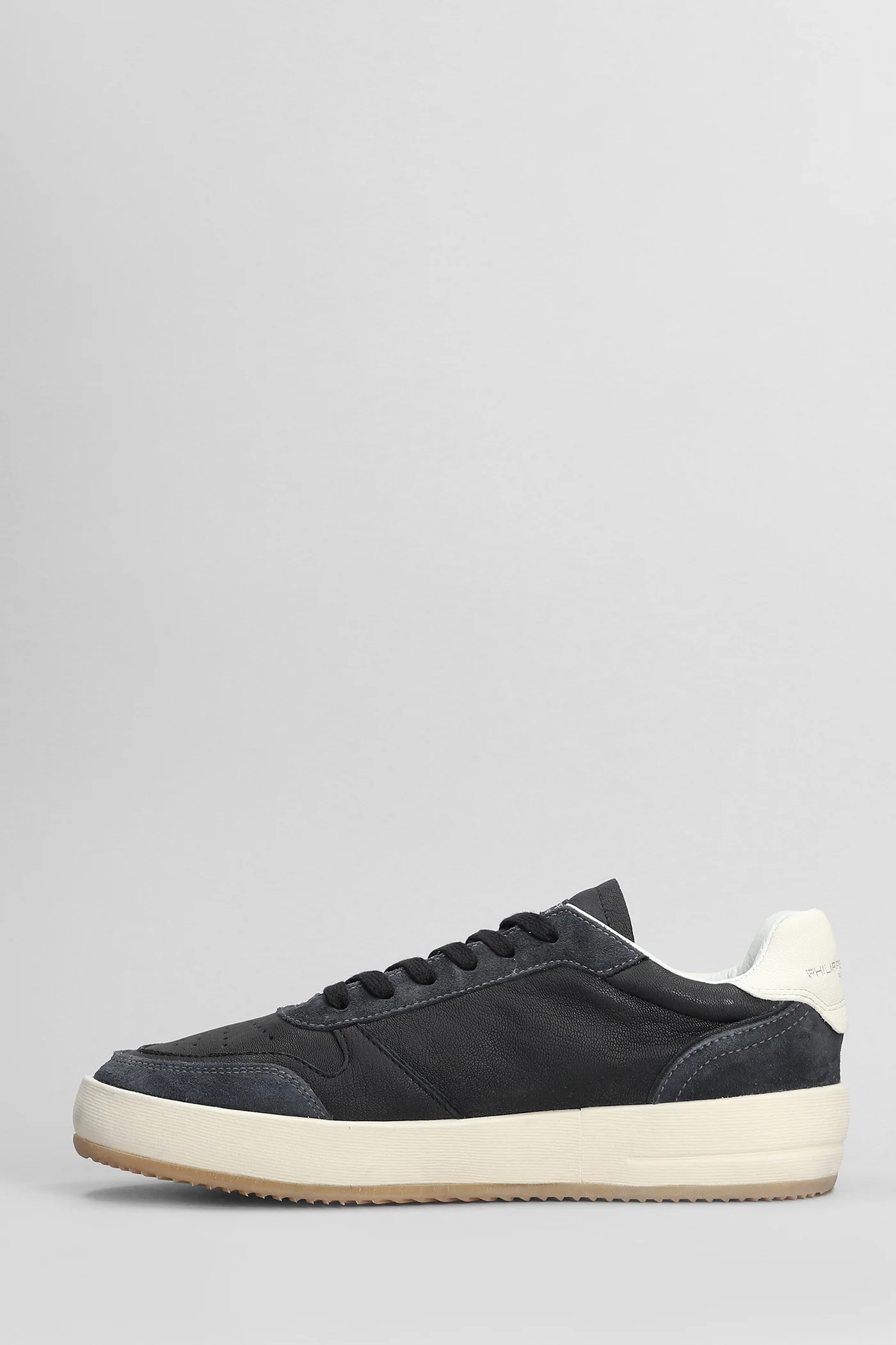 Nice Low Sneakers in black suede and leather - Image 3