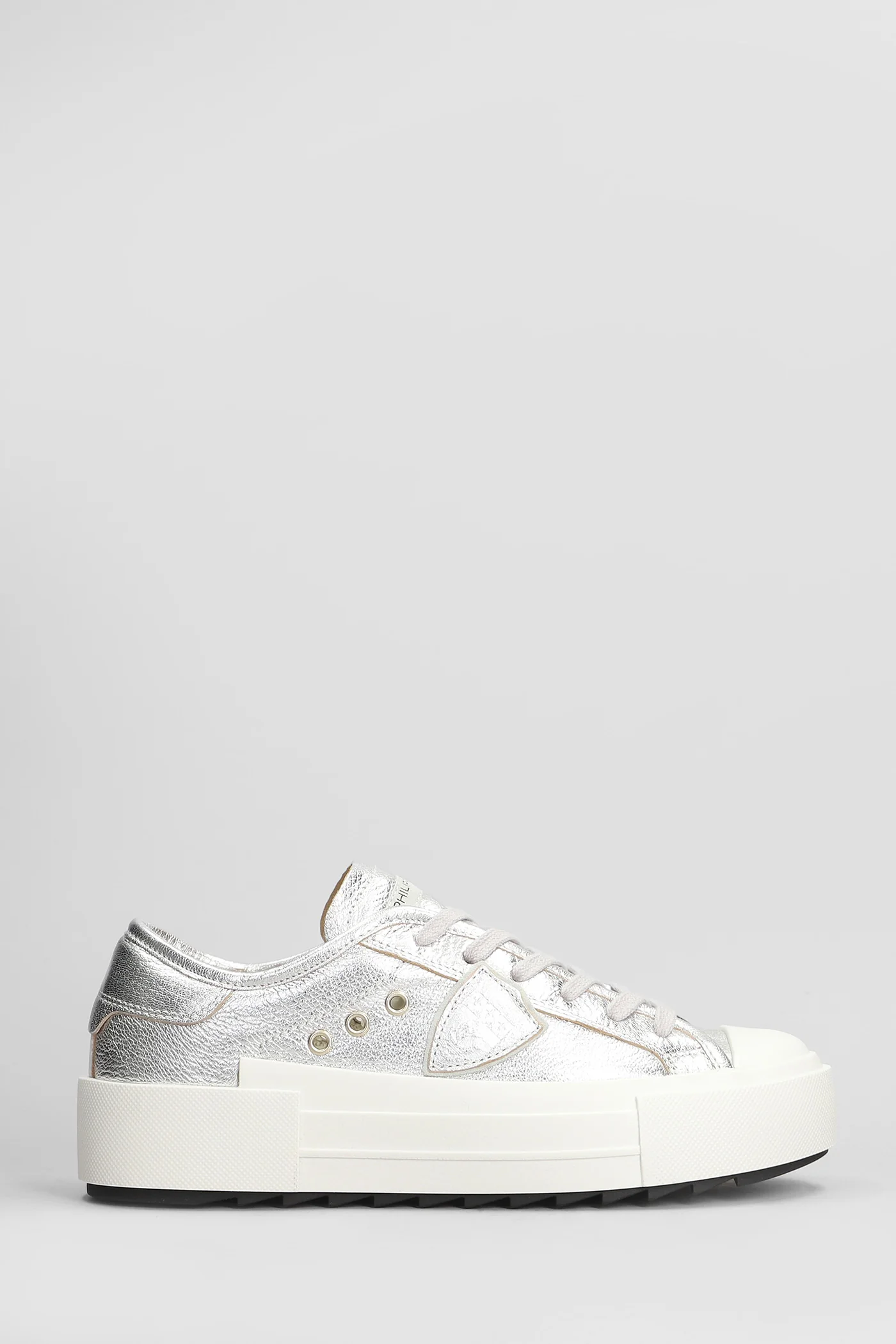 Paris Haute Low Sneakers in silver leather