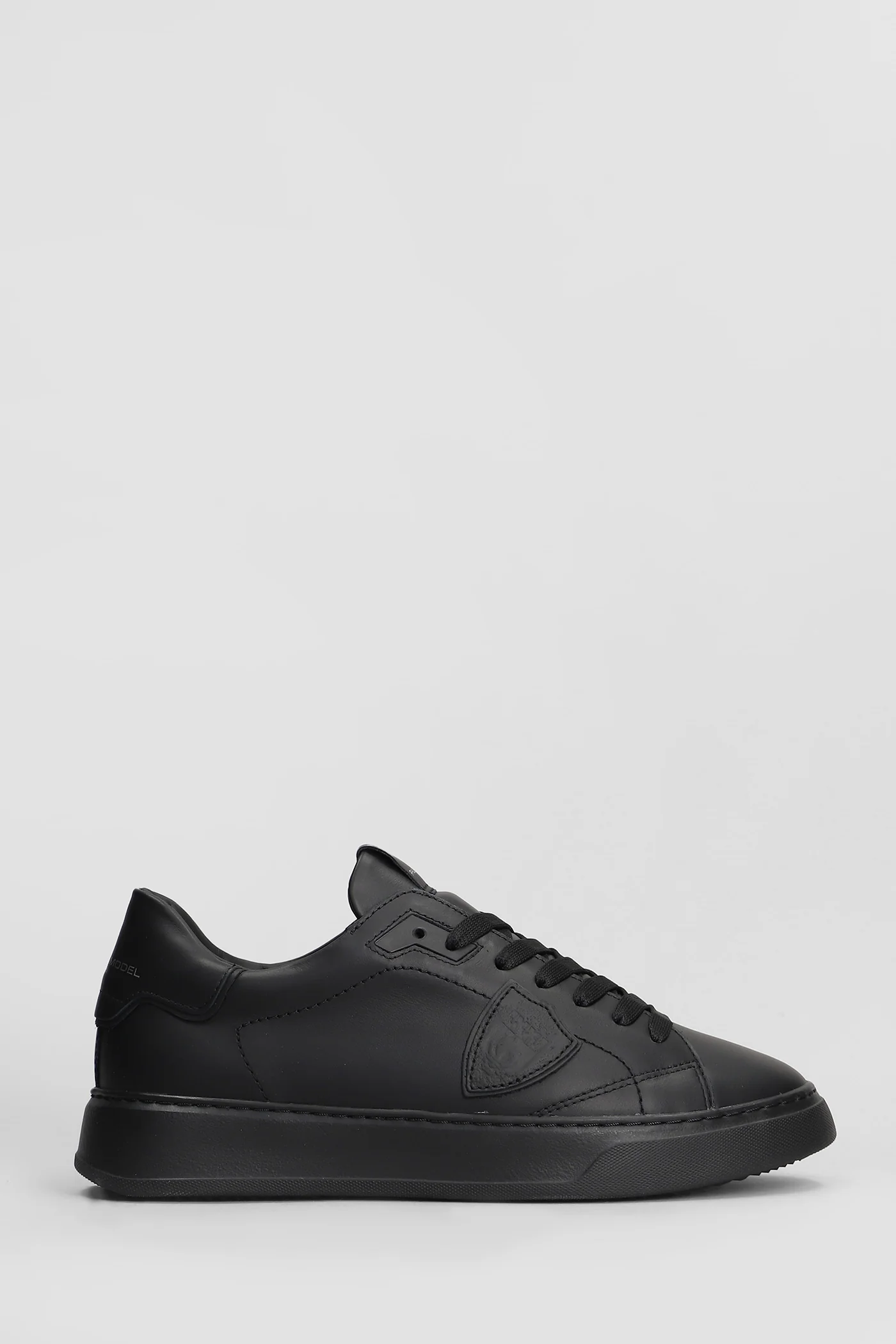 Temple Low Sneakers in black leather