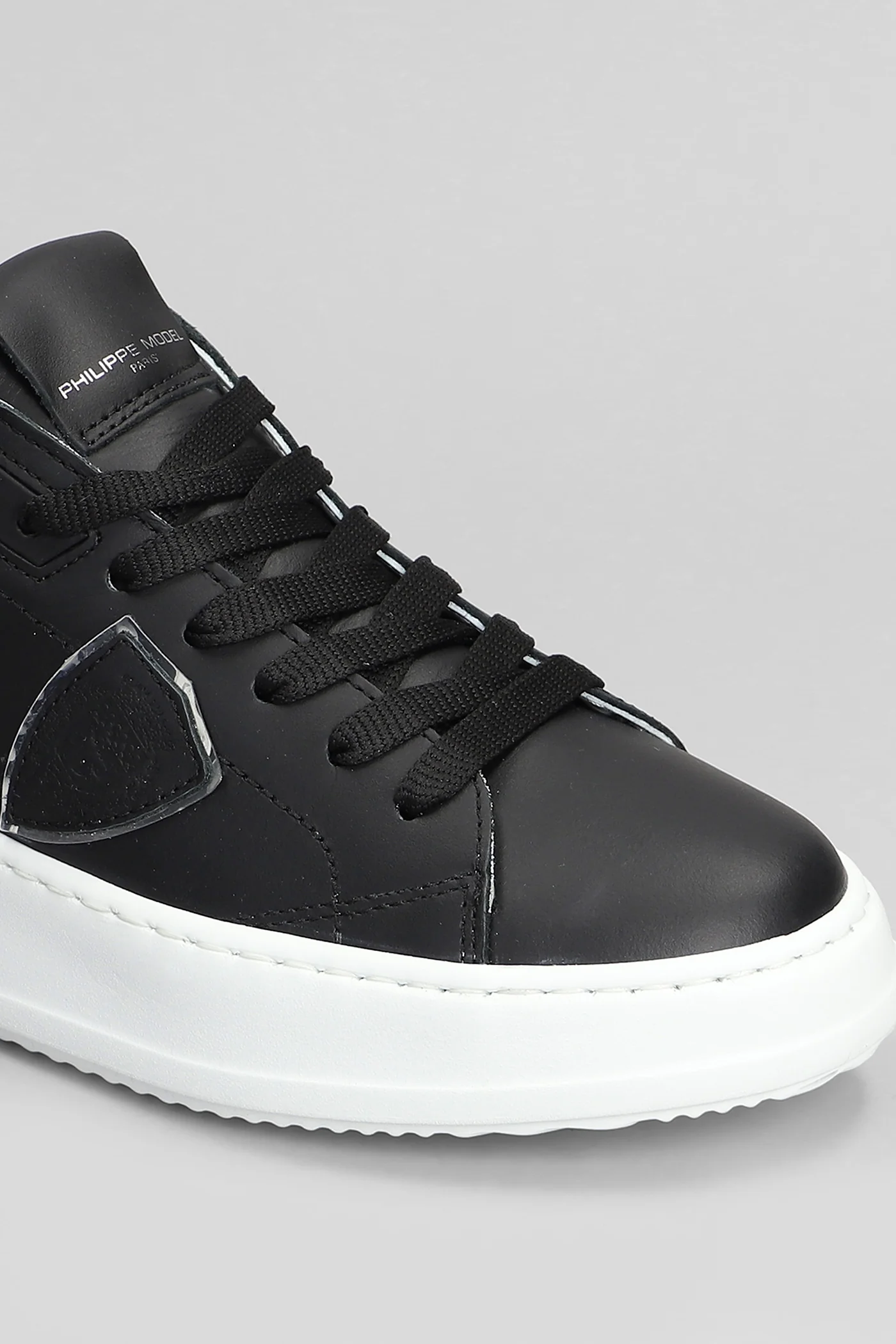 Tres Temple Sneakers in black leather - Image 5