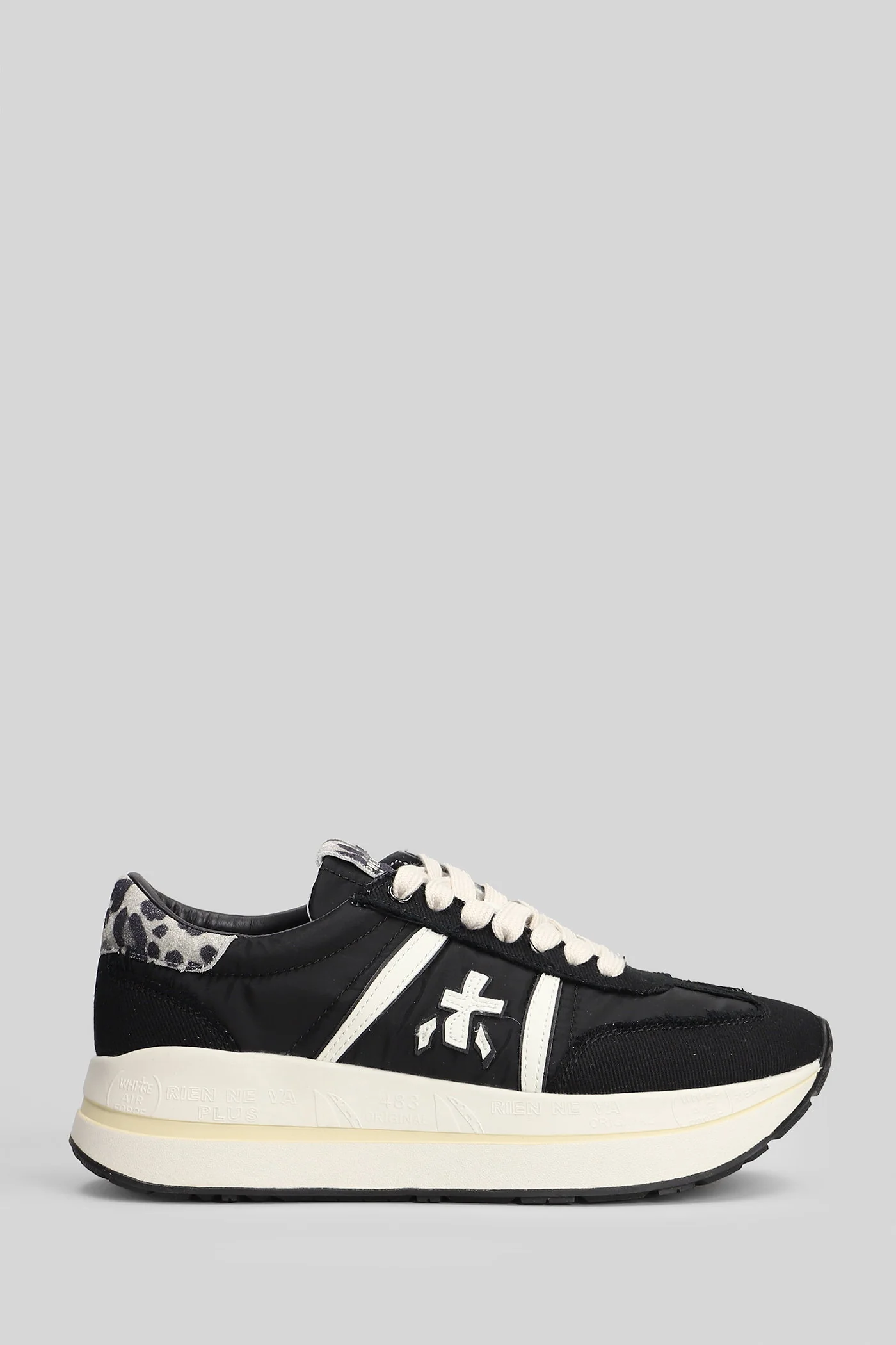 Bethcoin Sneakers in black fabric