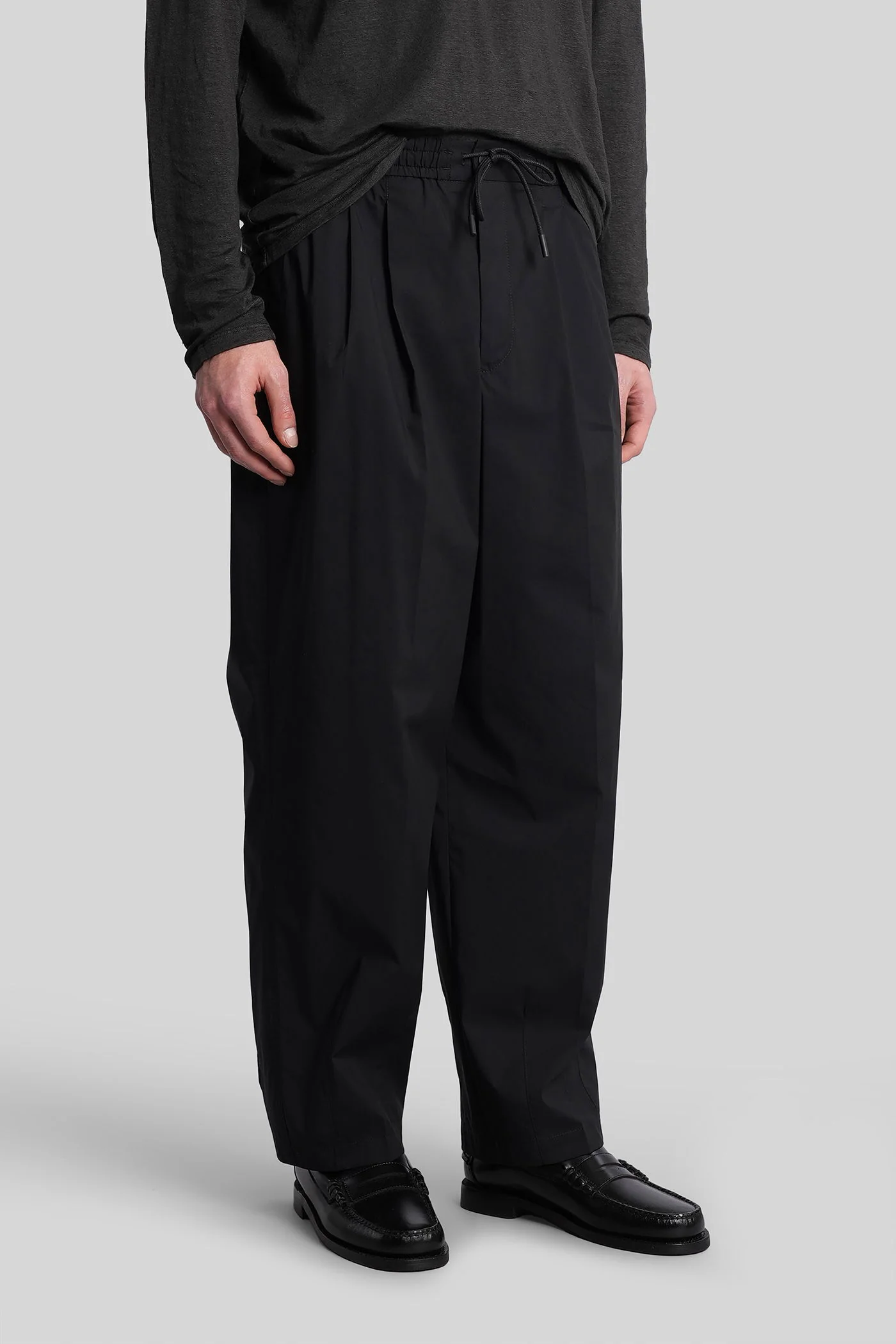 VD05 Pants in black cotton - Image 4