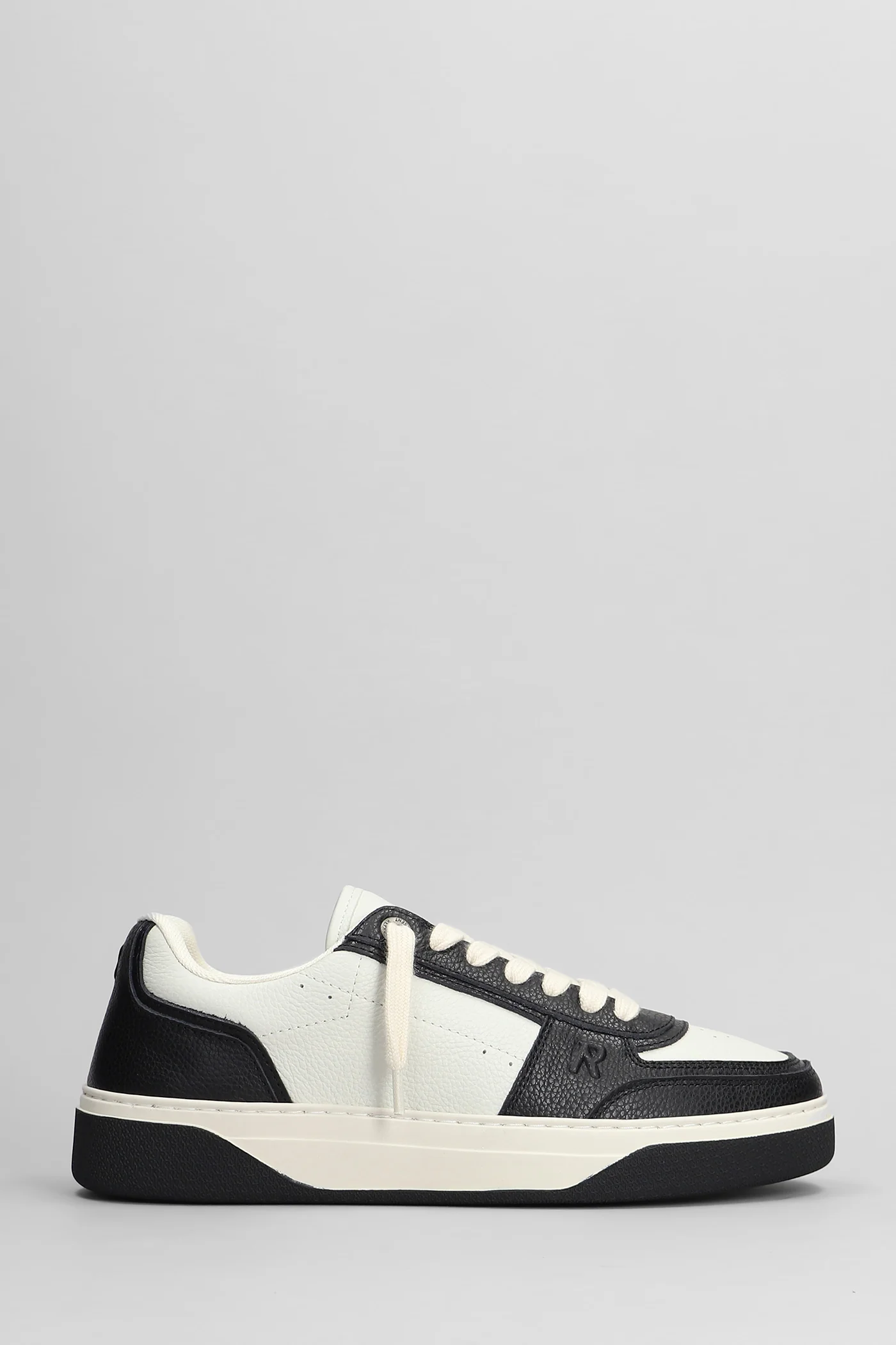 Initial sneaker Sneakers in black leather