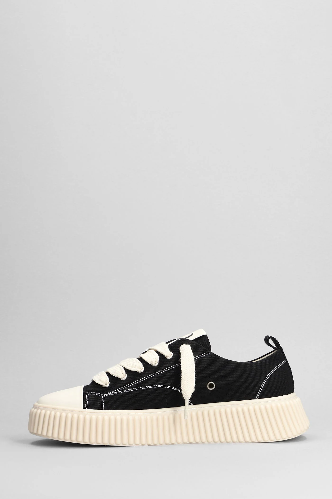 Canvas Sneakers in black canvas - Image 3