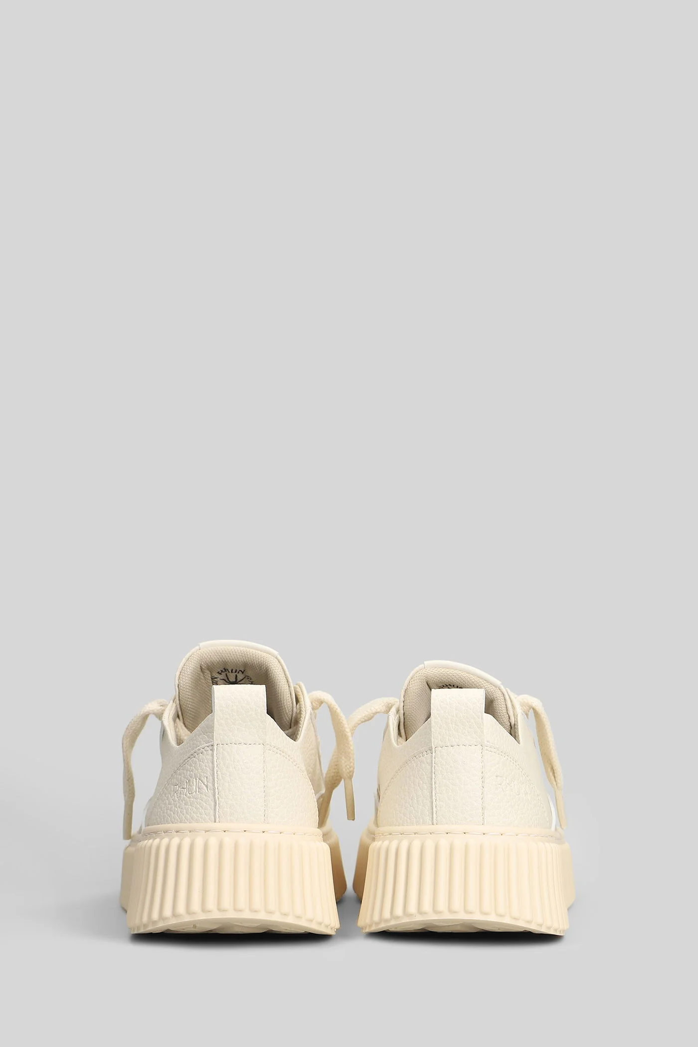Leather Grain Sneakers in beige leather - Image 4