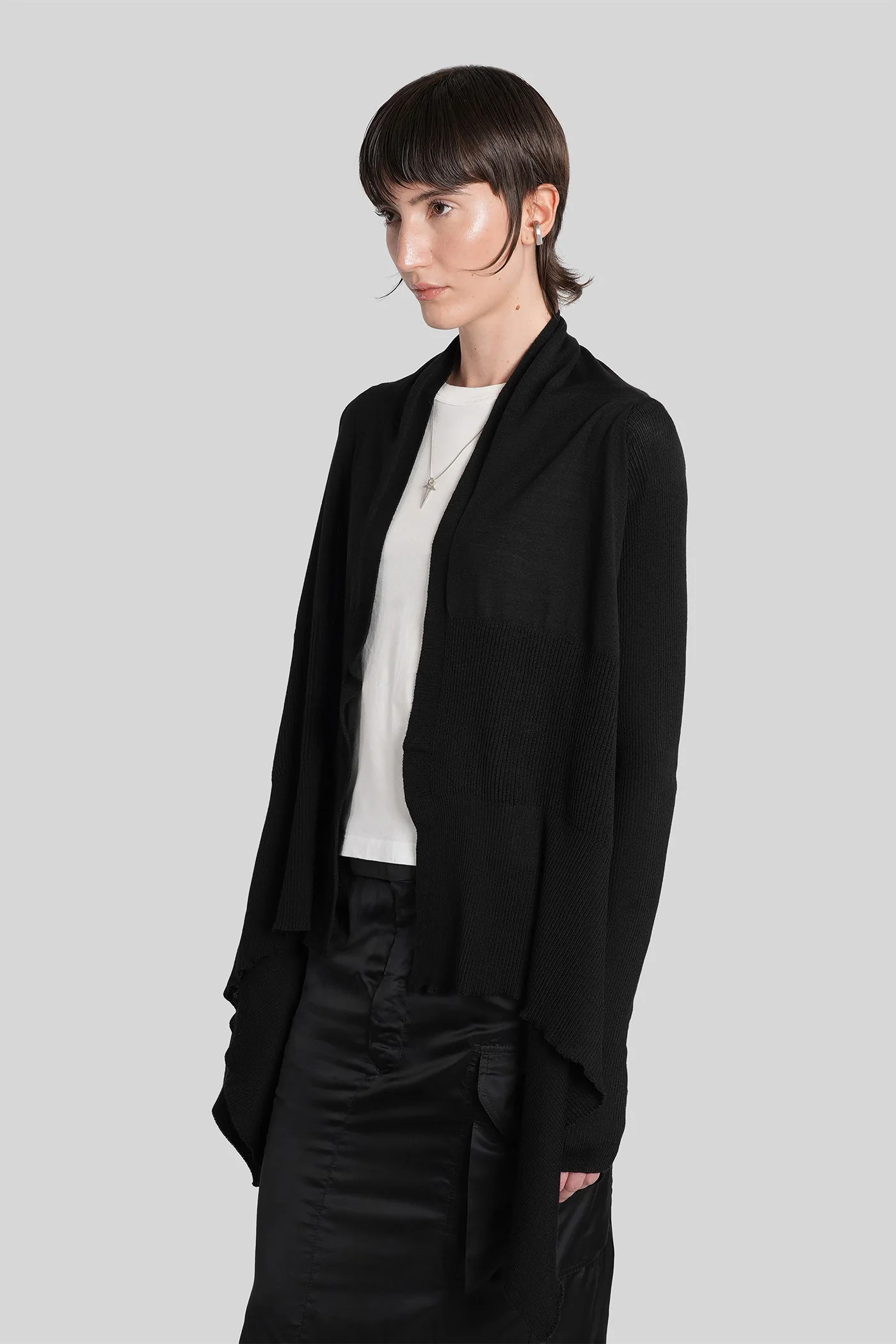Medium wrap Cardigan in black wool - Image 4