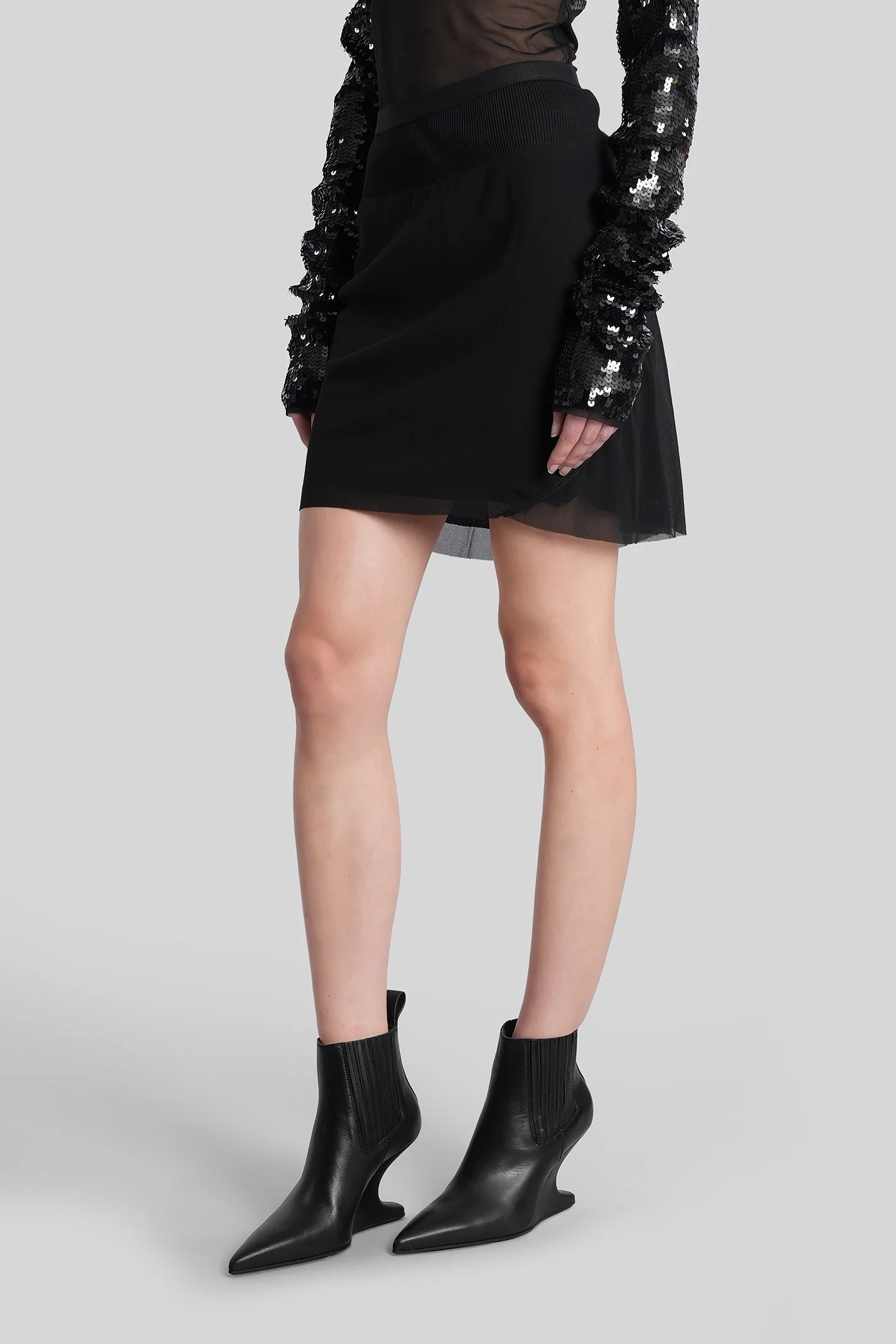 Short bias skirt Skirt in black silk - Image 4