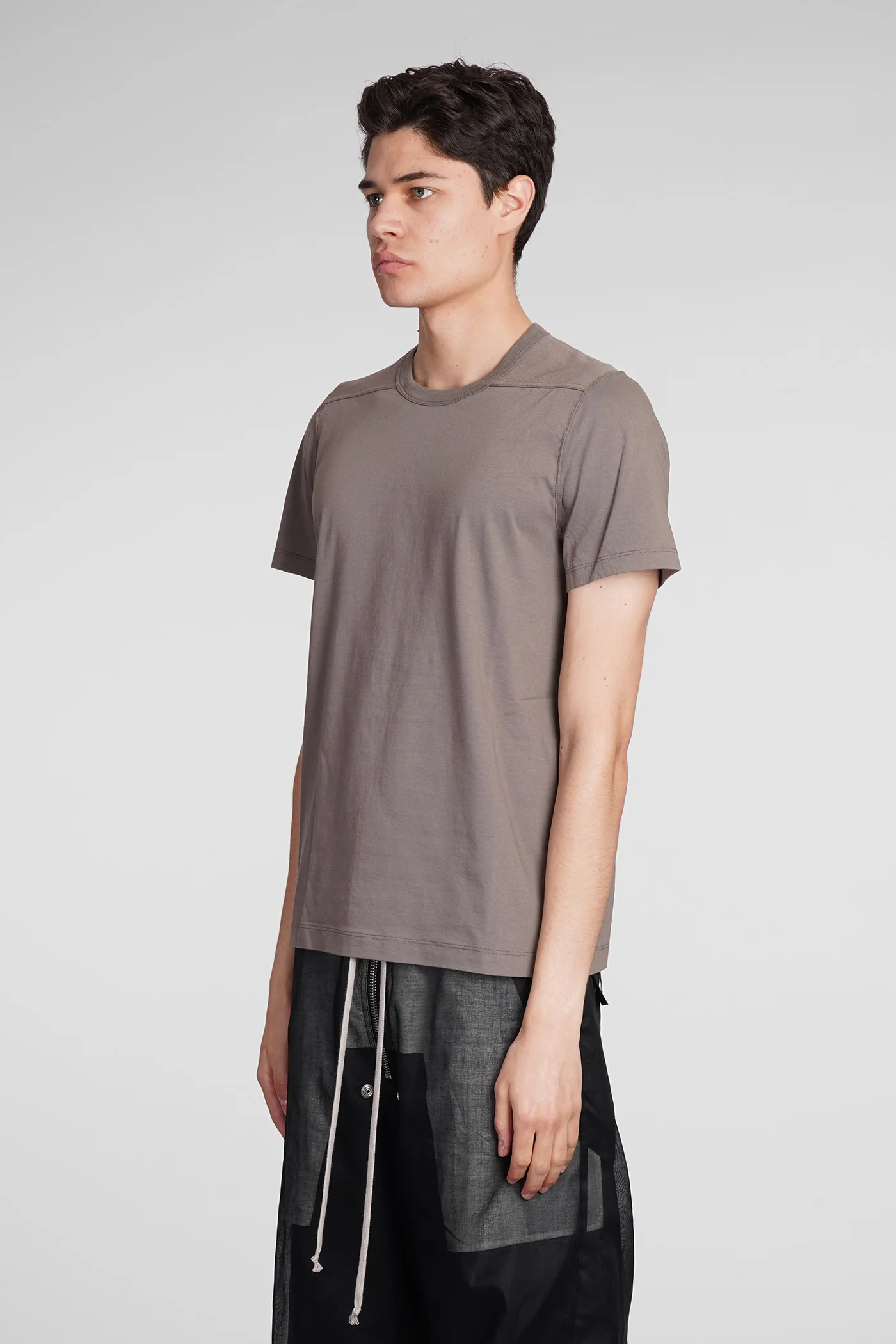 Short level t T-Shirt in grey cotton - Image 4