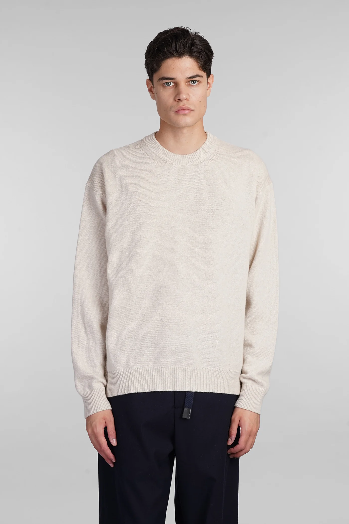 Knitwear in beige wool