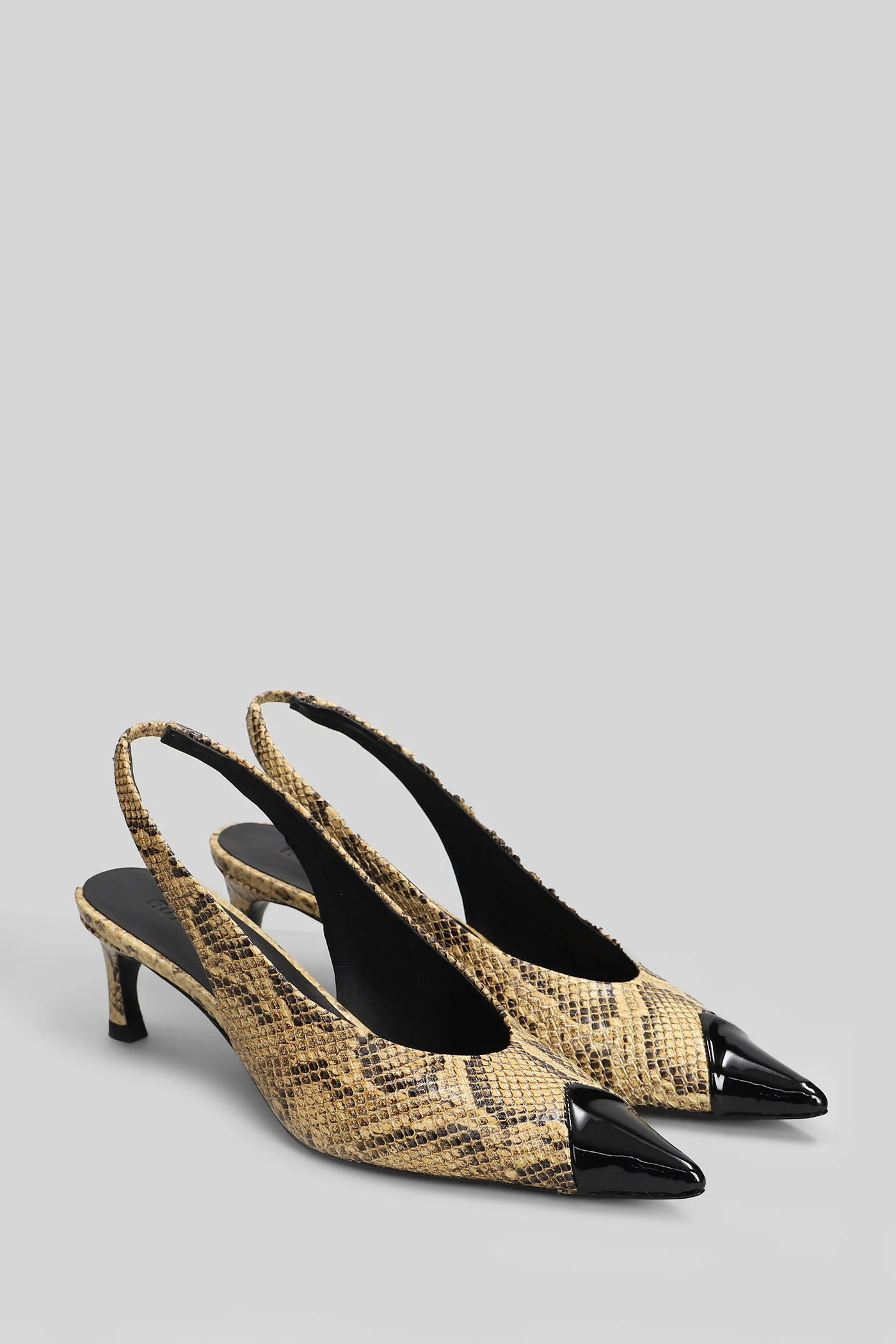 Pumps in yellow leather - Image 7