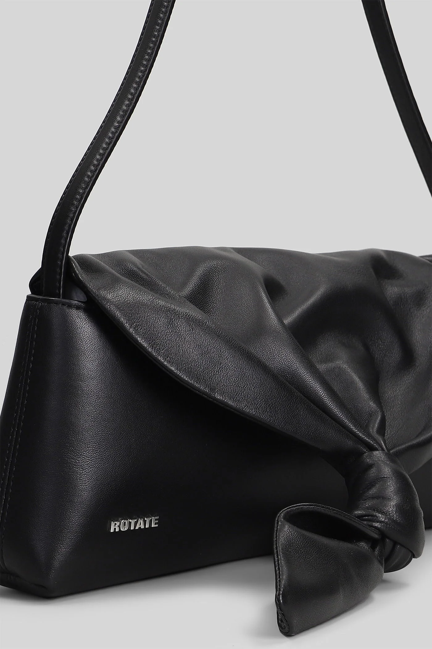 Shoulder bag in black leather - Image 4