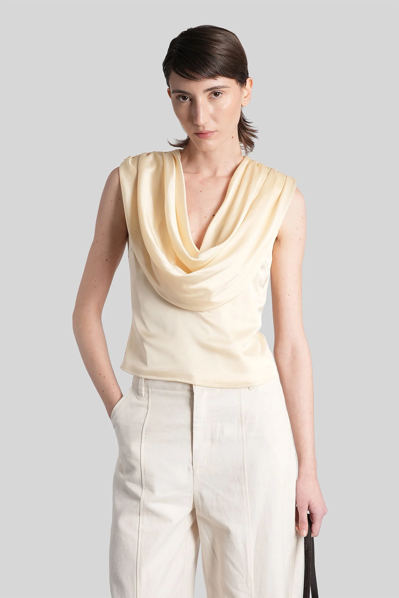 Topwear in yellow polyester