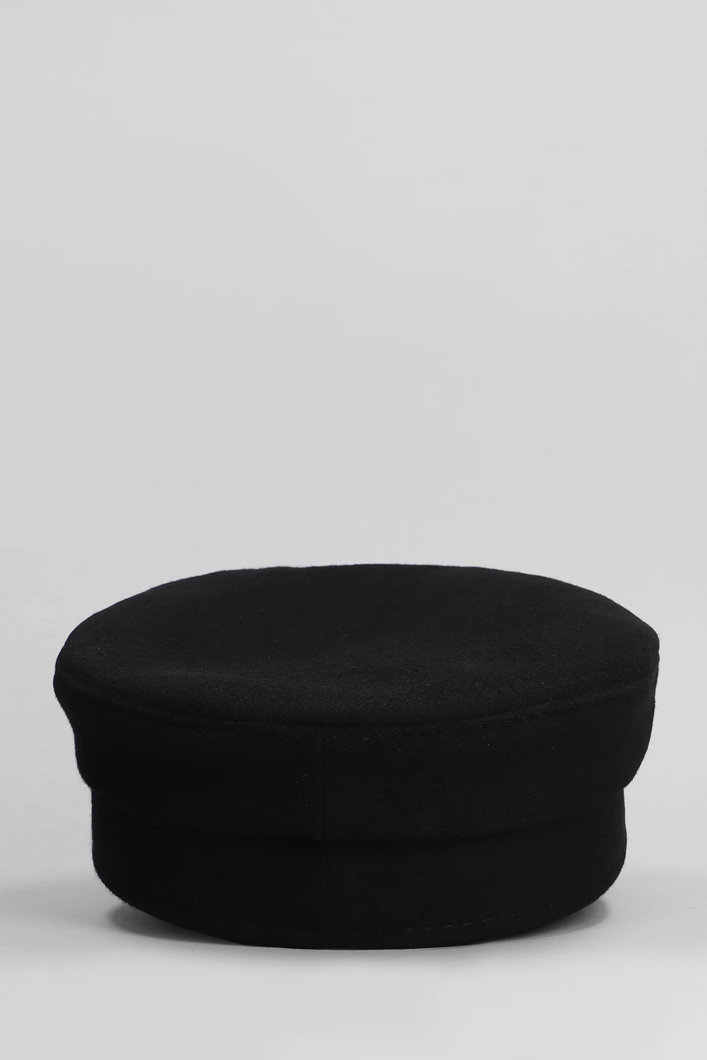 Hats in black wool - Image 3