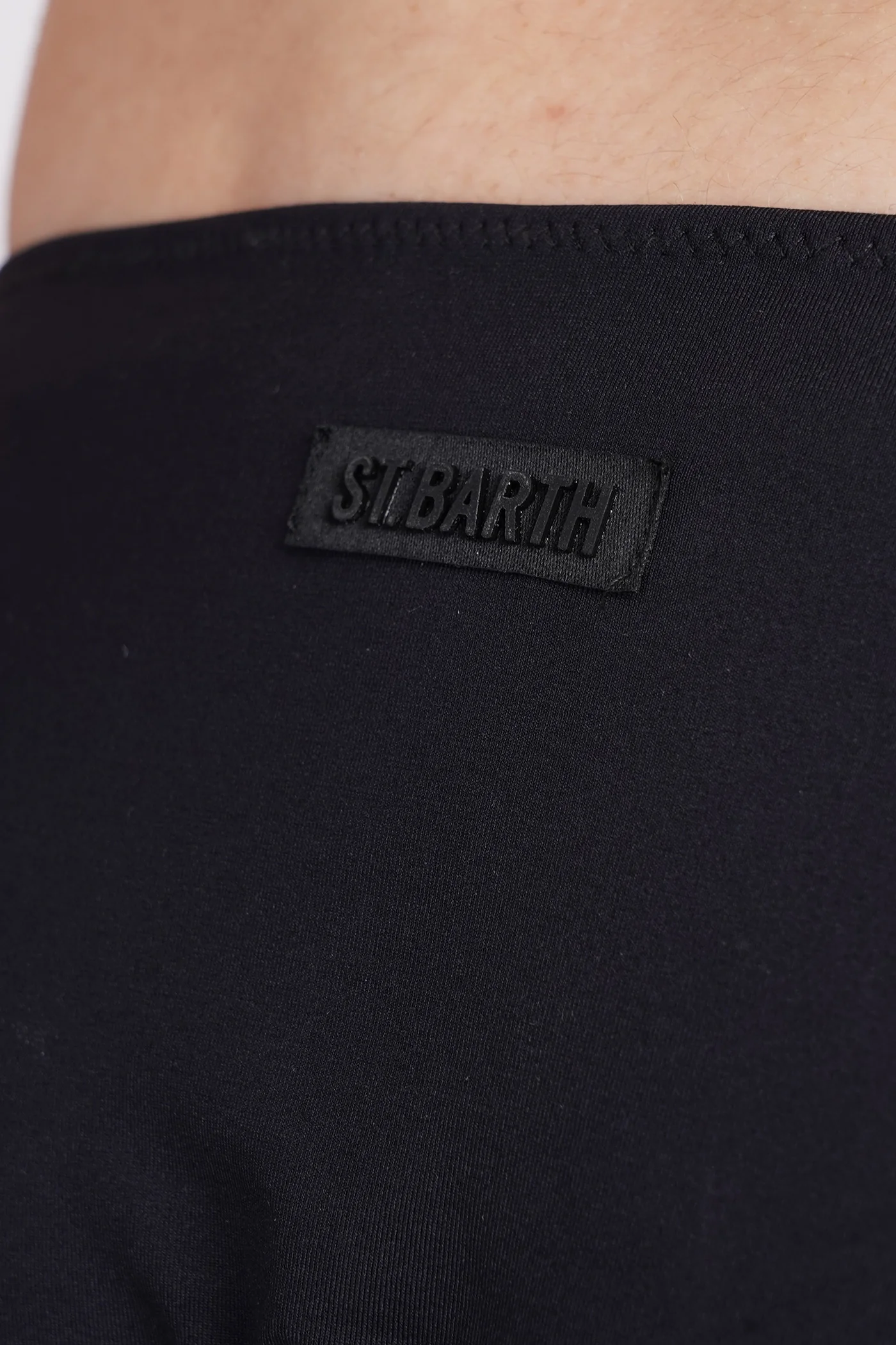 Yali Beachwear in black polyamide - Image 4