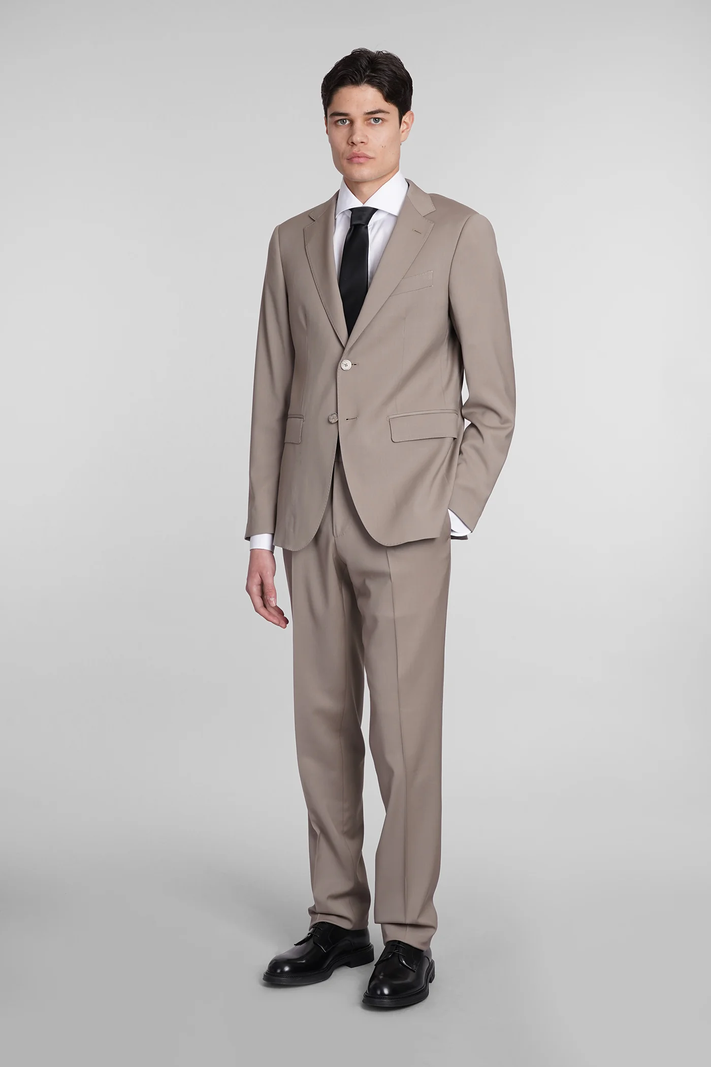 Suit in beige wool - Image 2