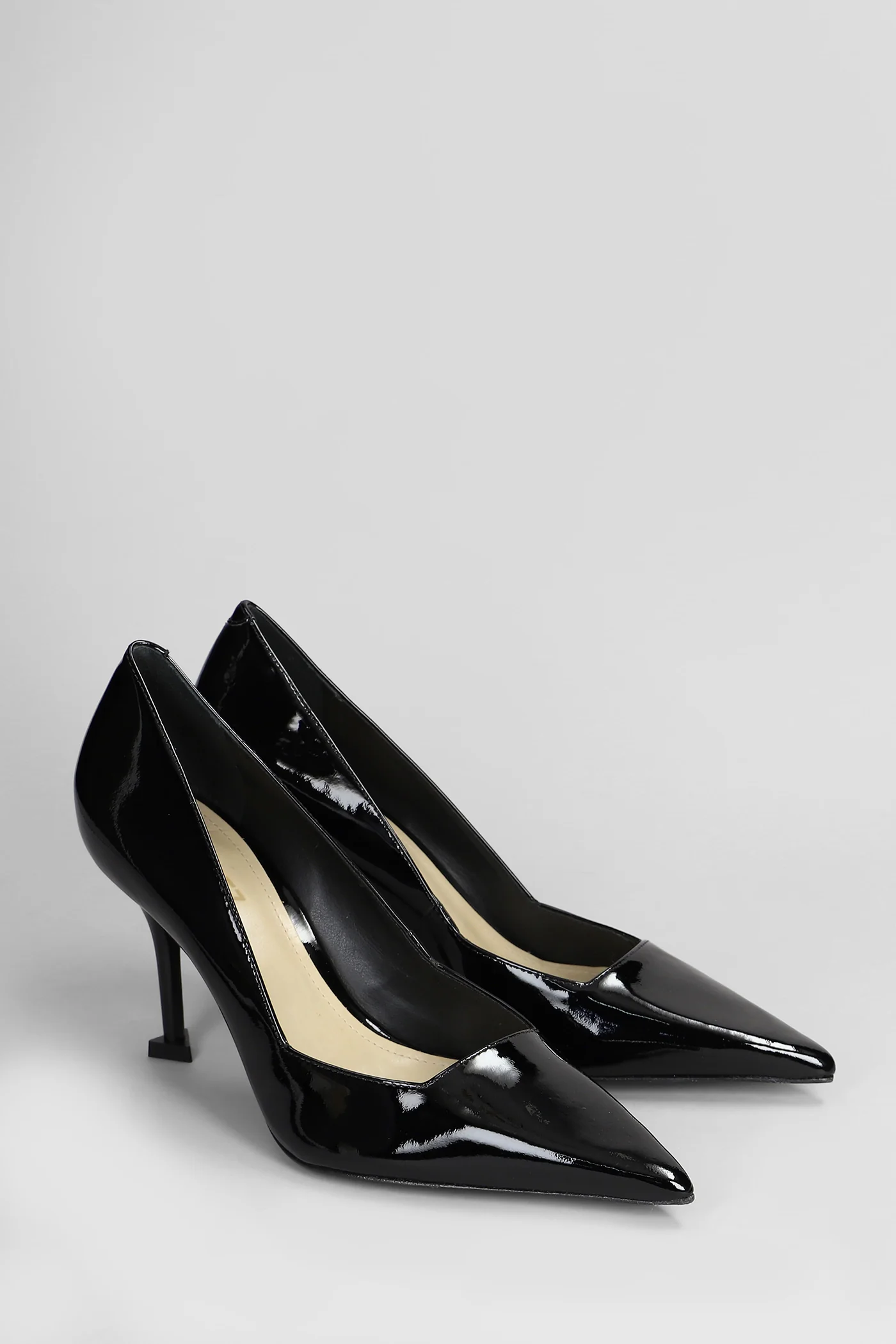Robin Pumps in black patent leather - Image 2