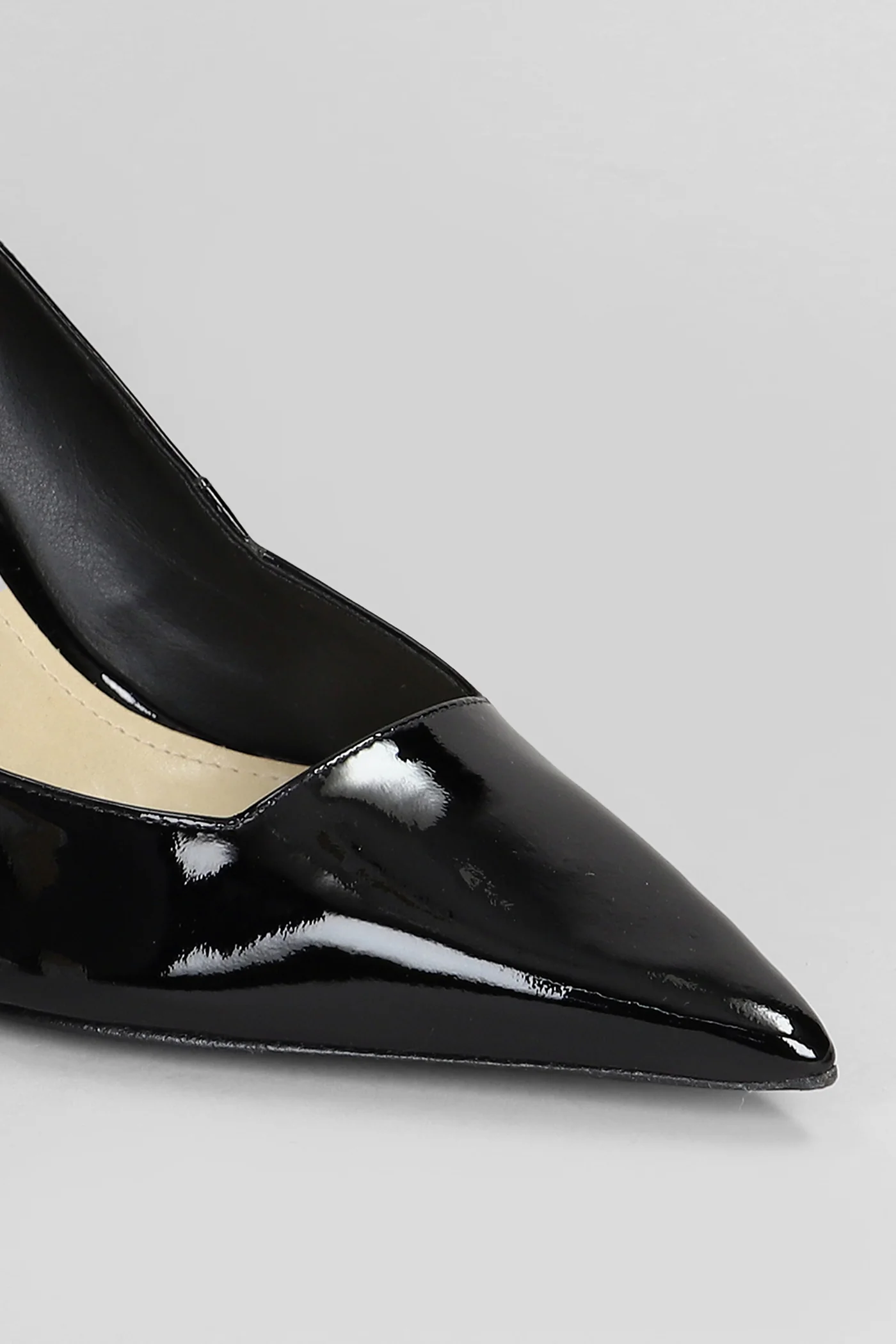 Robin Pumps in black patent leather - Image 5