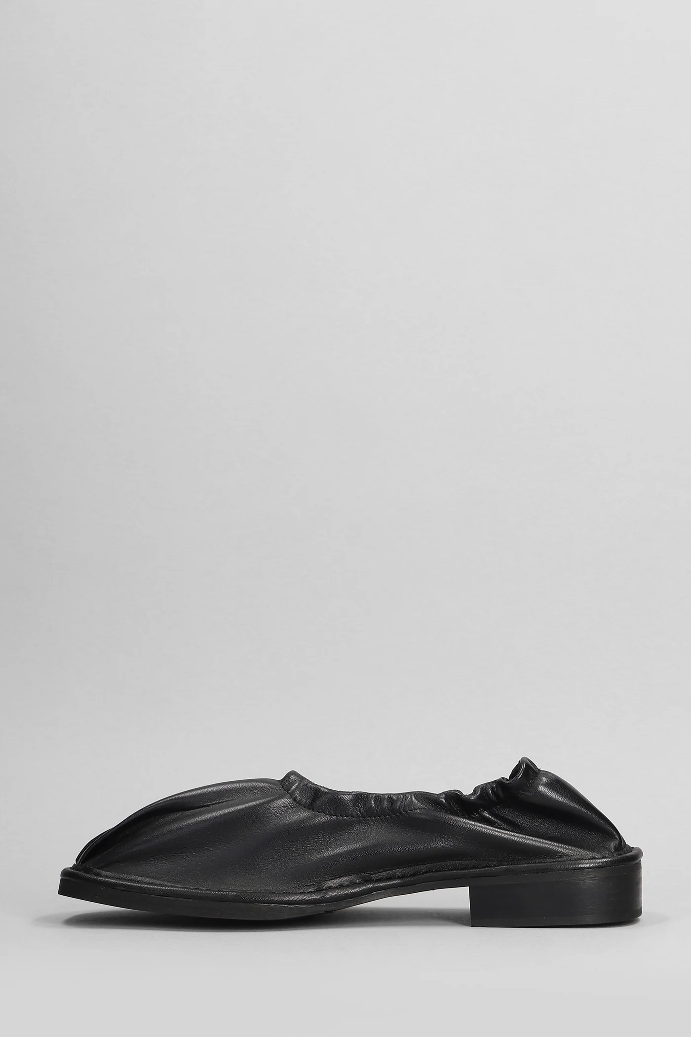 Loafers in black leather - Image 3