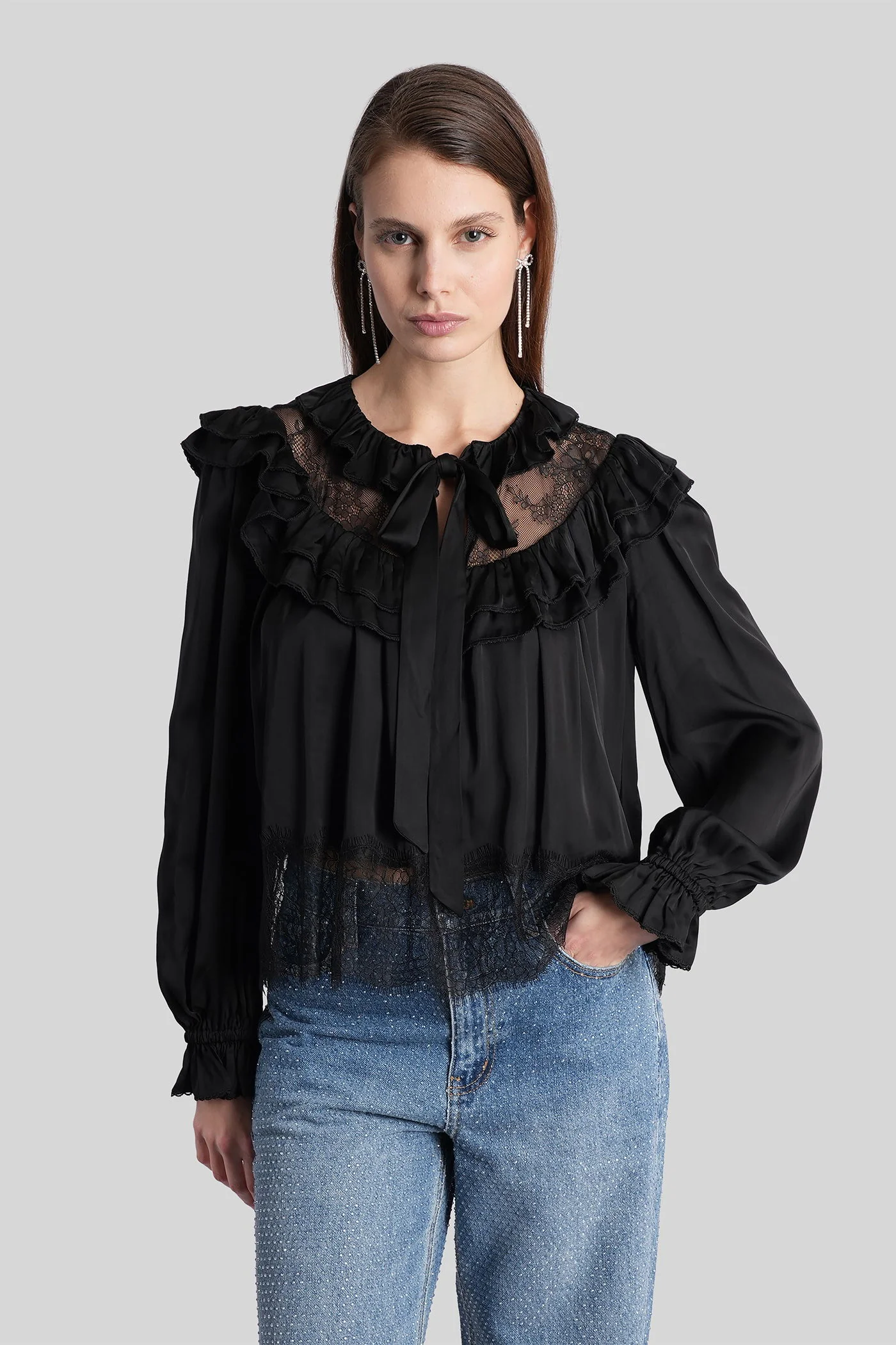 Blouse in black viscose