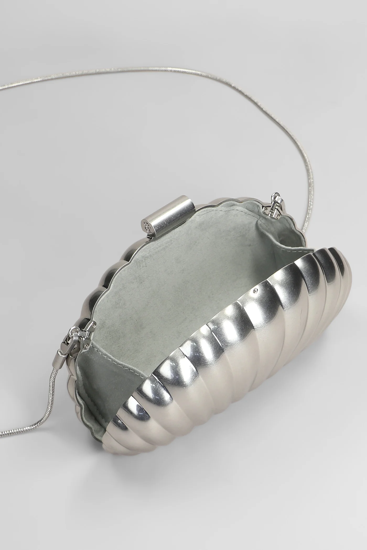 Monet Clutch in silver Aluminum - Image 4
