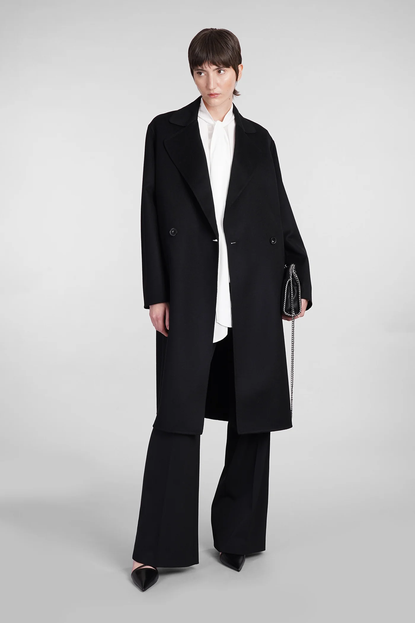 Coat in black wool - Image 2