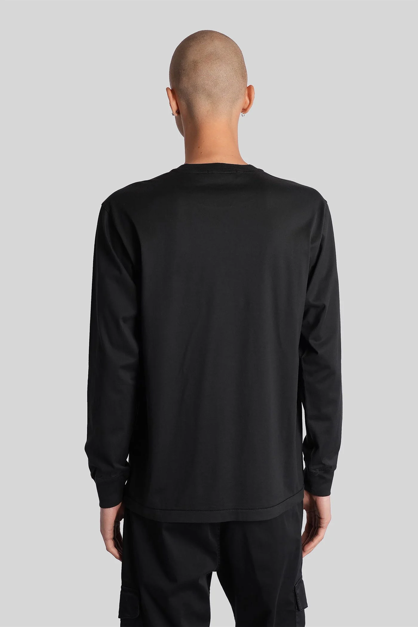 in black cotton - Image 3