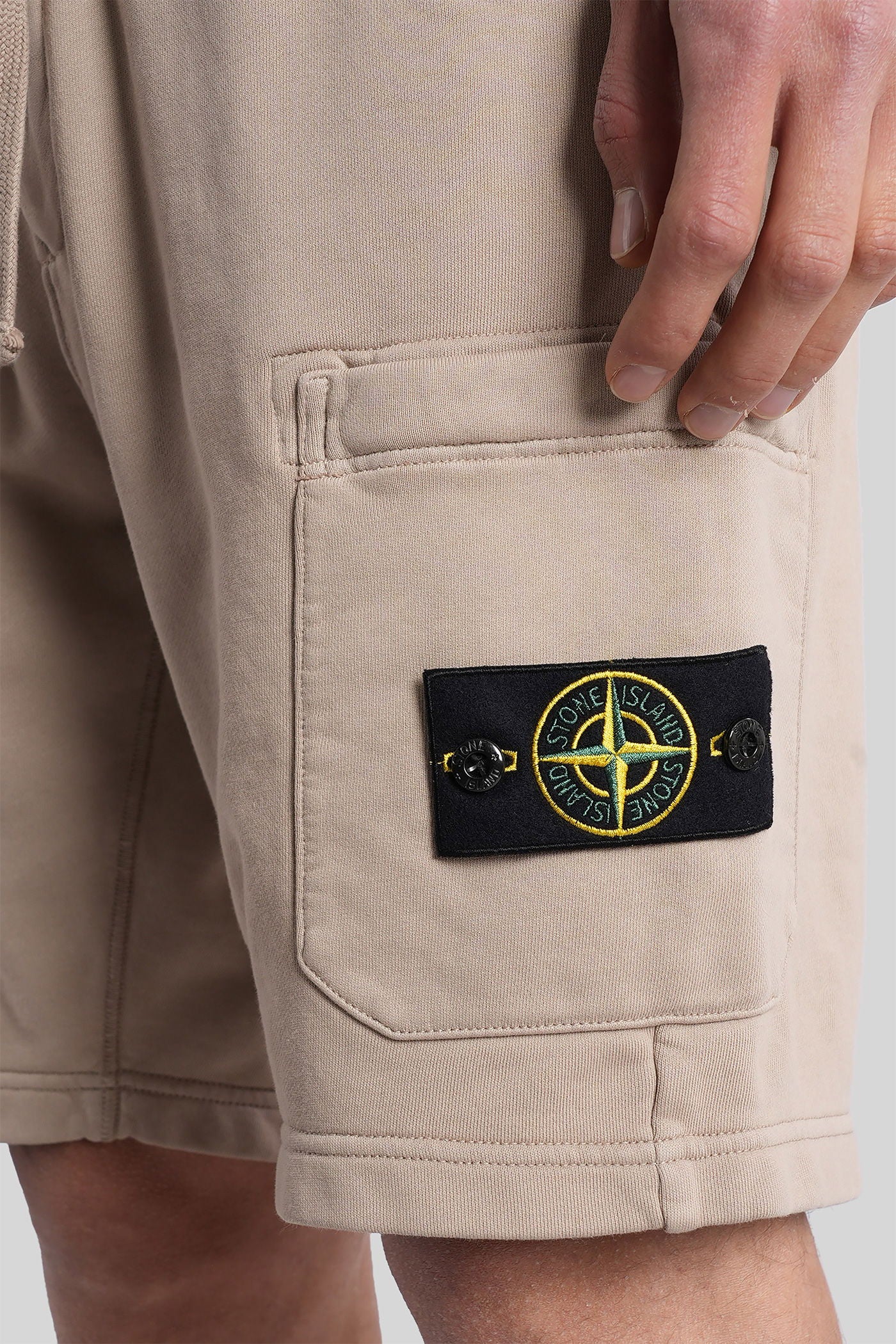 Shorts in beige cotton - Image 5