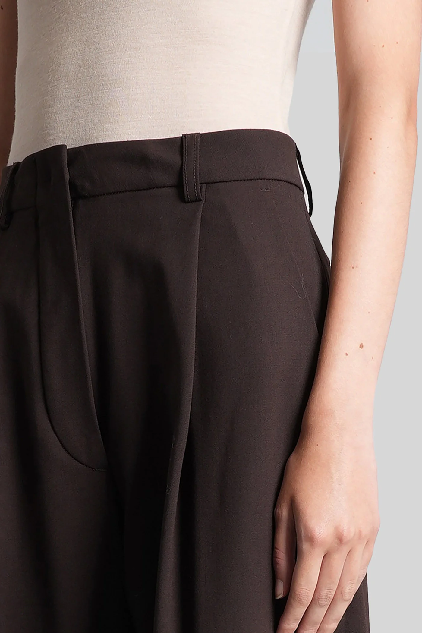 C billie 3111 Pants in brown polyester - Image 5