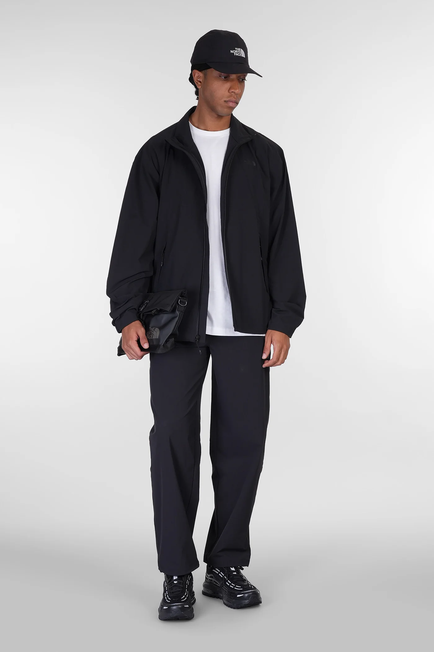 North Dome Wind Jkt Casual jacket in black polyamide - Image 2