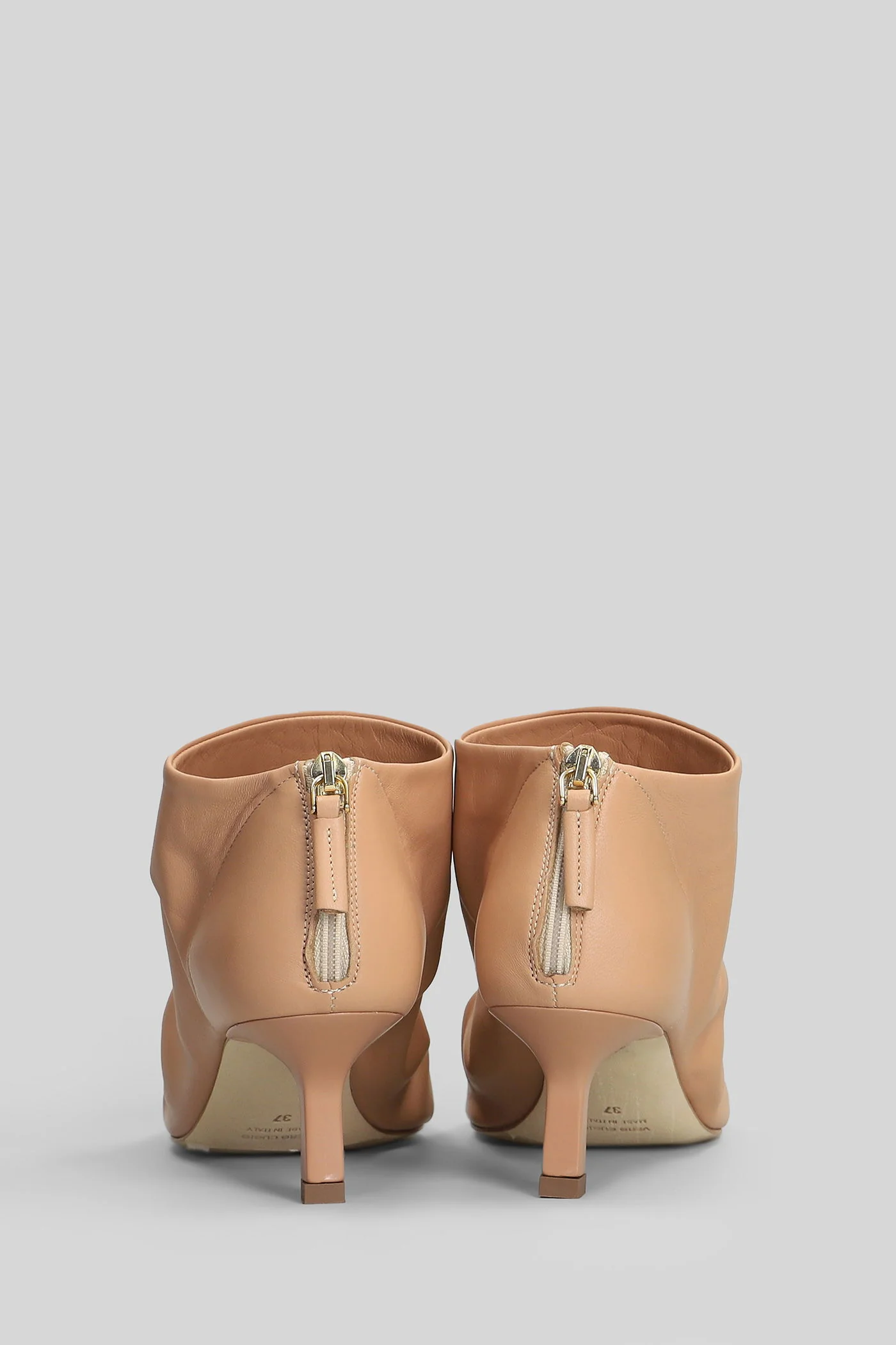 High heels Ankle boots in powder leather - Image 4