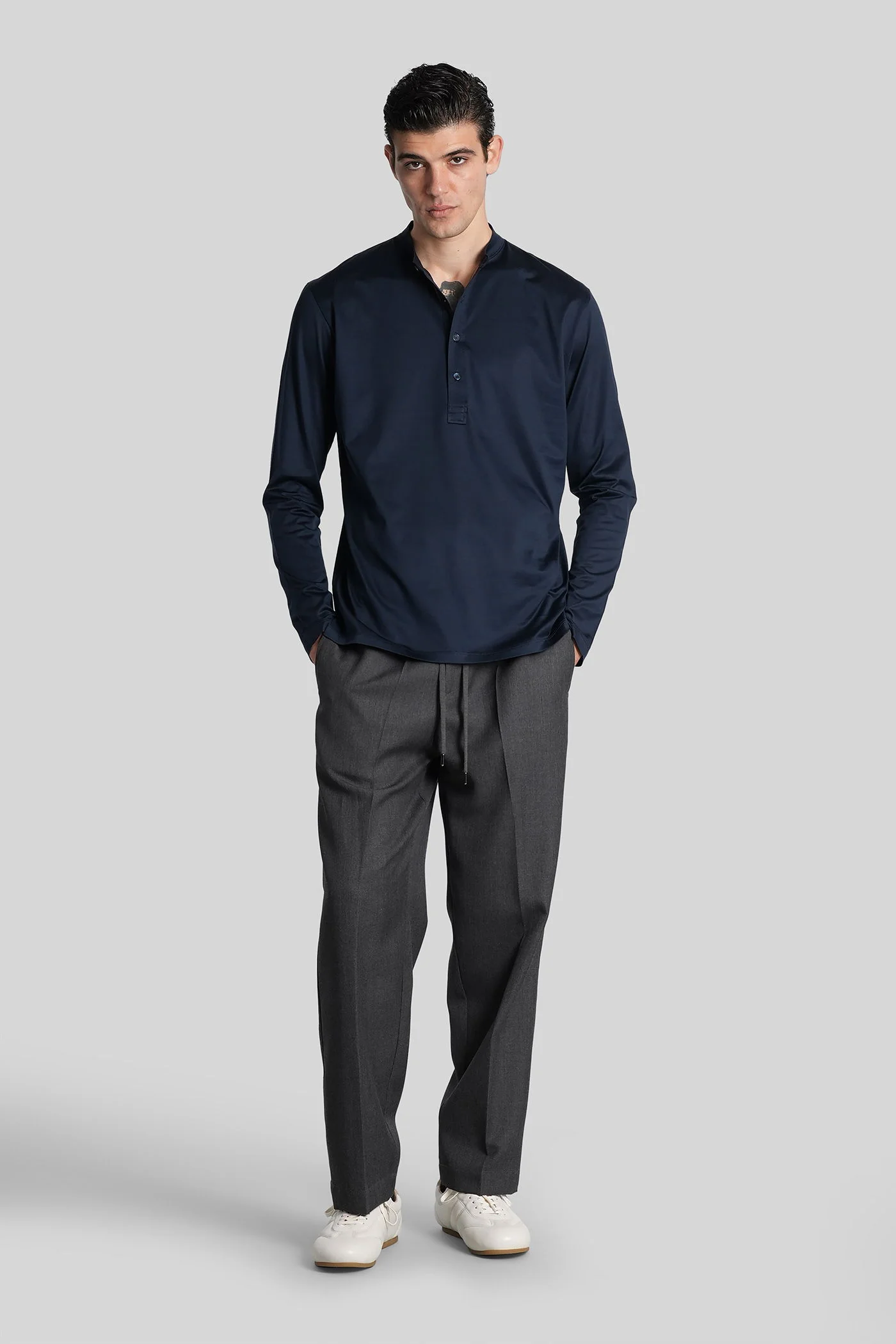 in blue cotton - Image 2