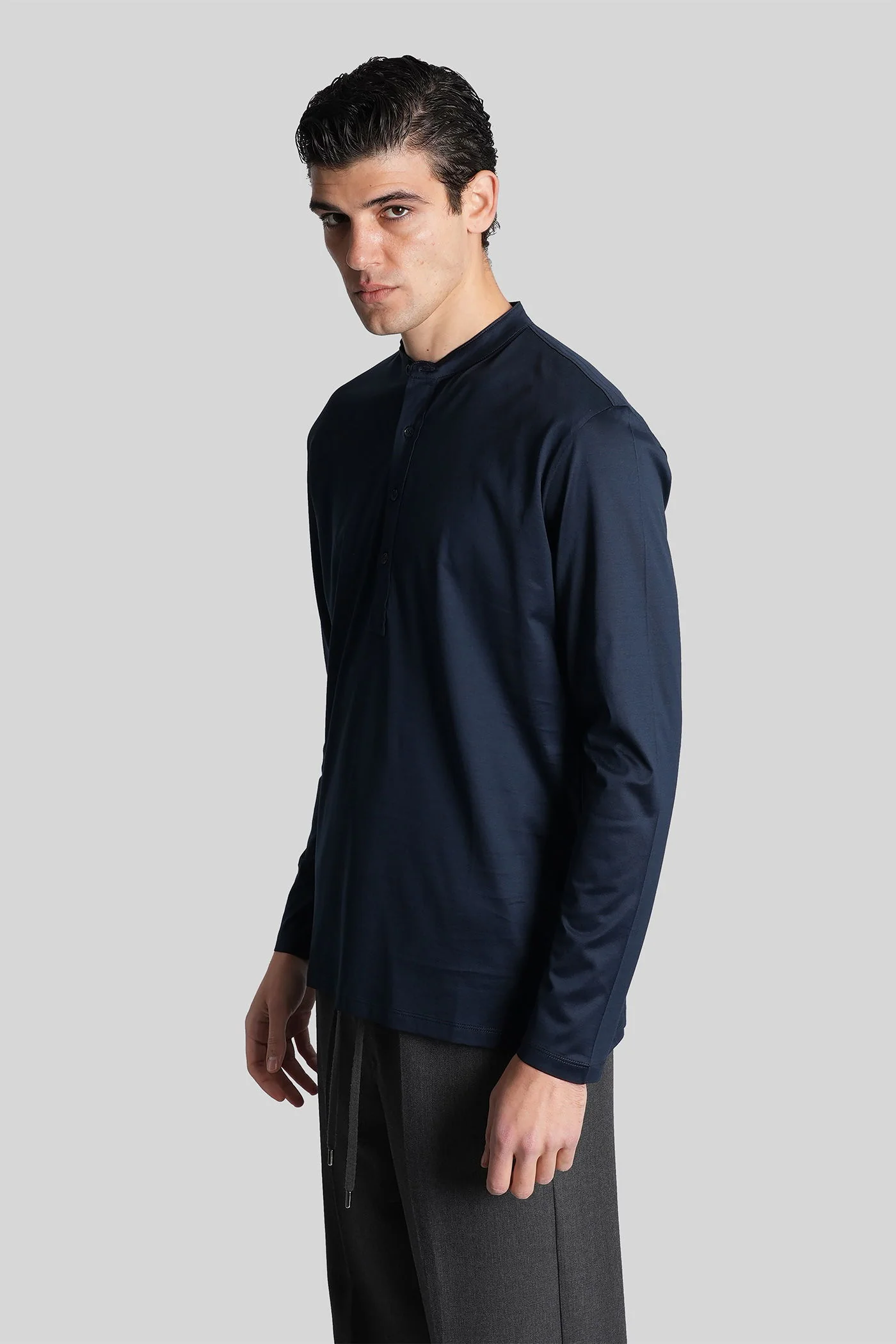 in blue cotton - Image 4
