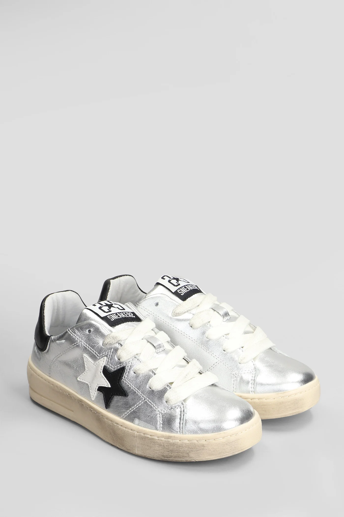 Sneakers in silver leather - Image 2