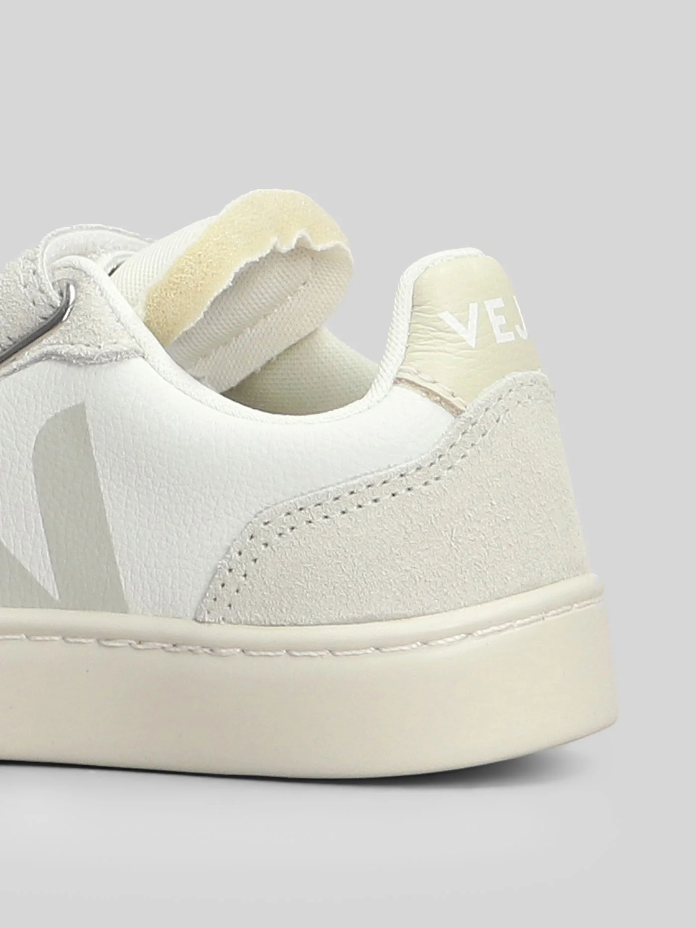 V-90 O.T. Sneakers in white suede and leather - Image 5