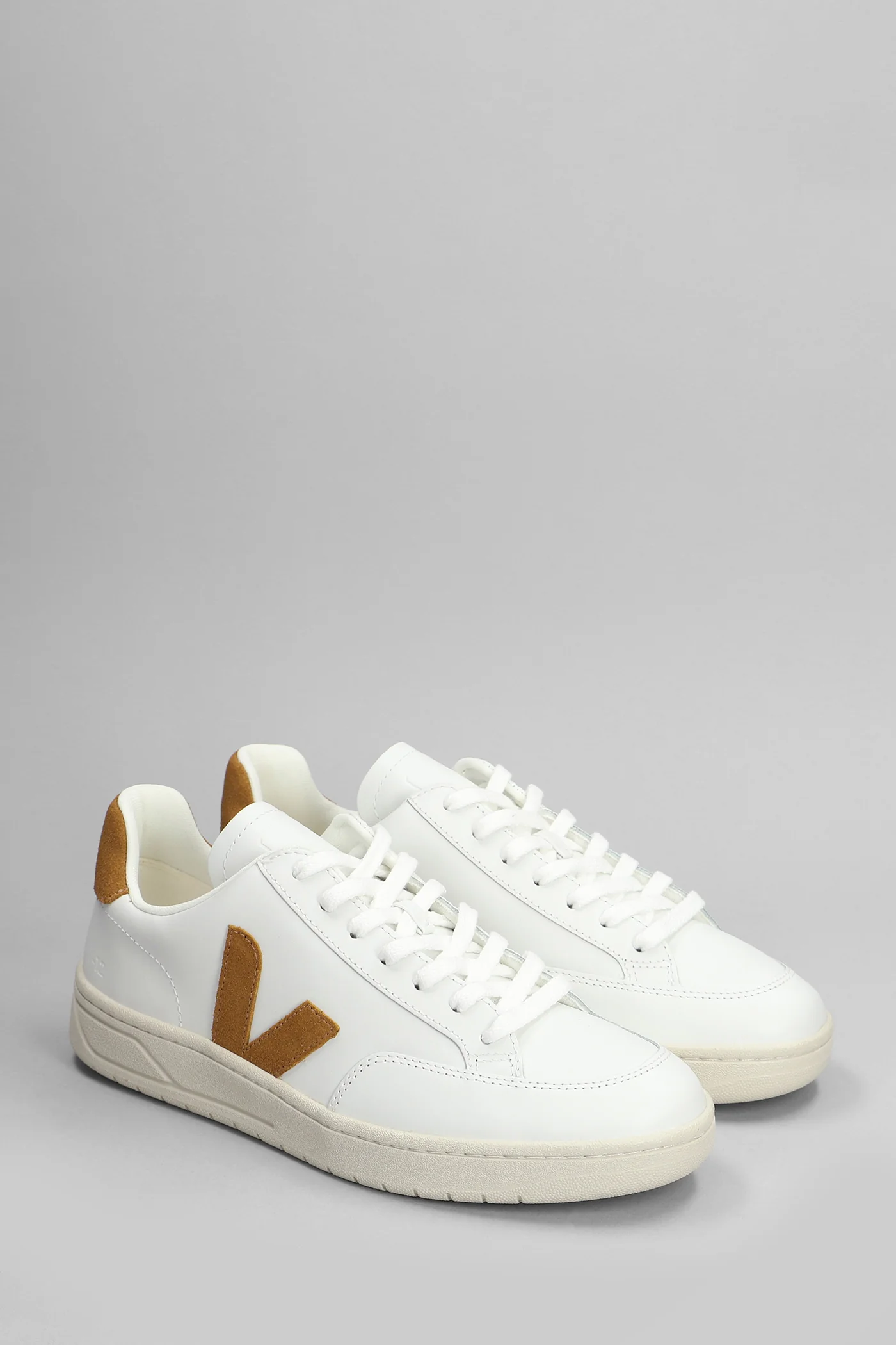 V-12 Sneakers in white leather - Image 2