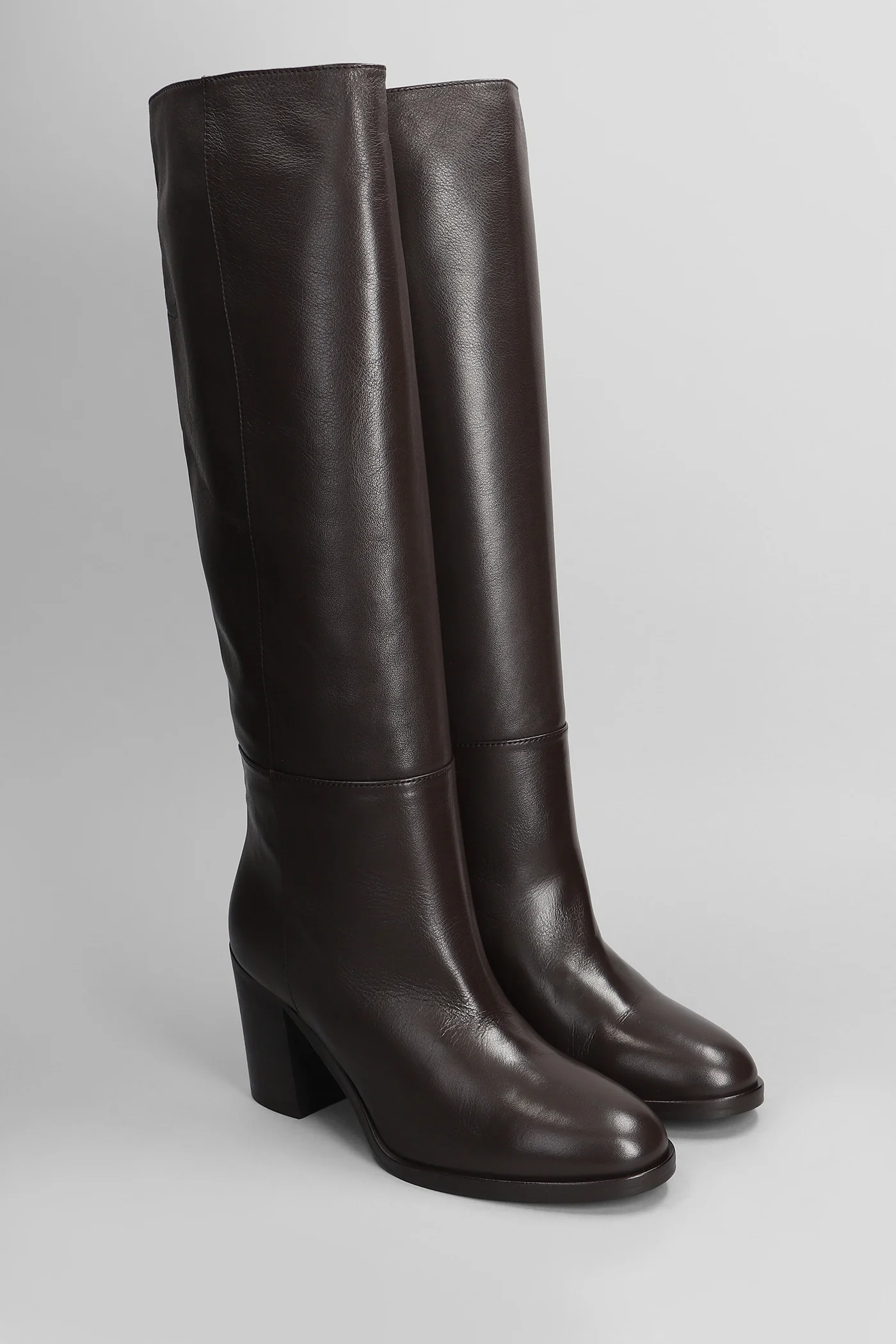 High heels boots in dark brown leather - Image 2