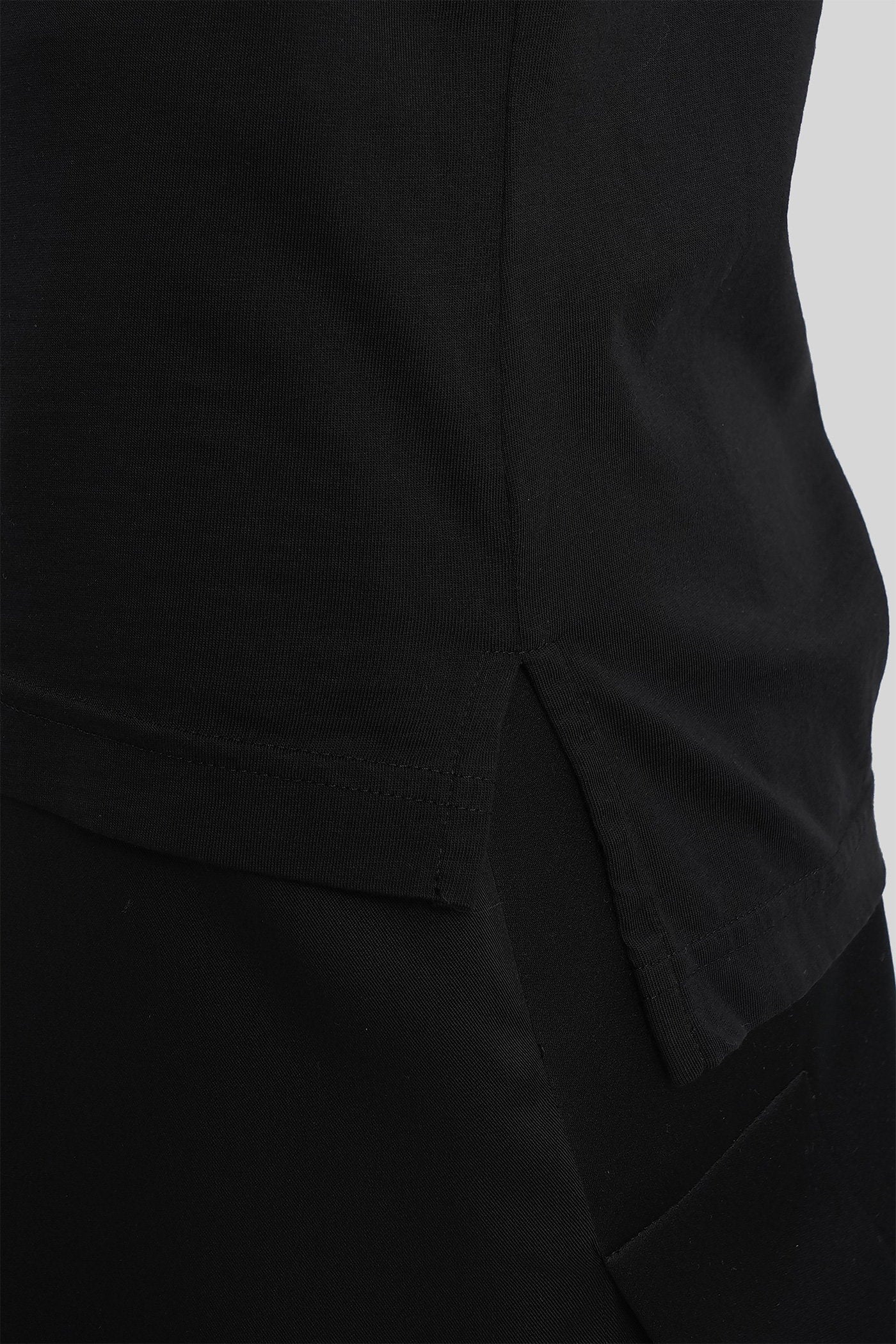 Orb peru tee T-Shirt in black cotton - Image 5
