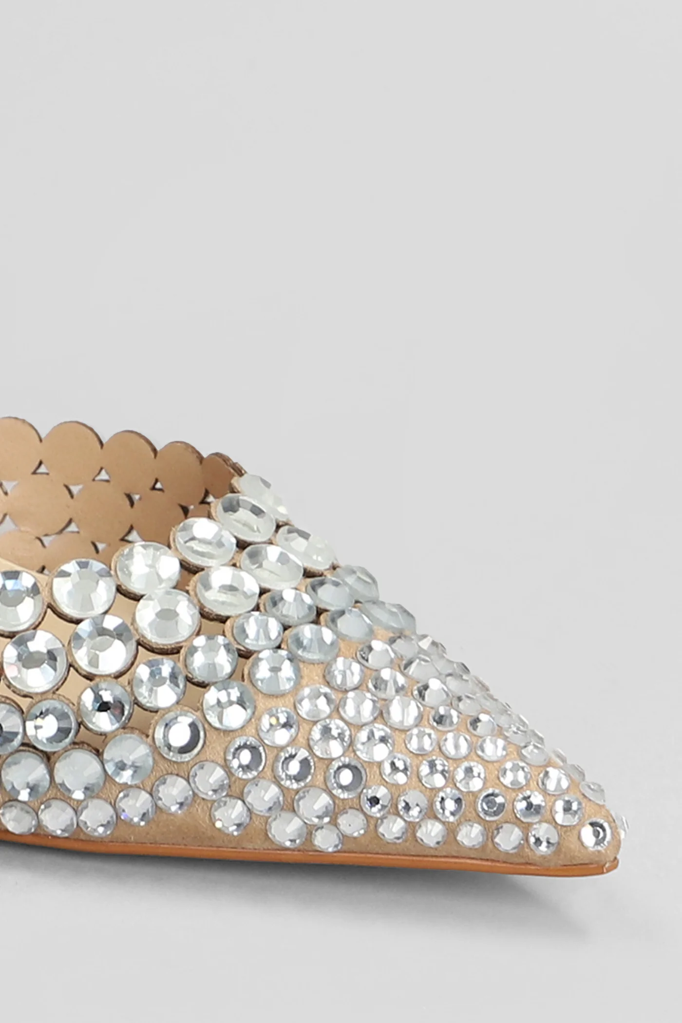 Pumps in beige leather - Image 5