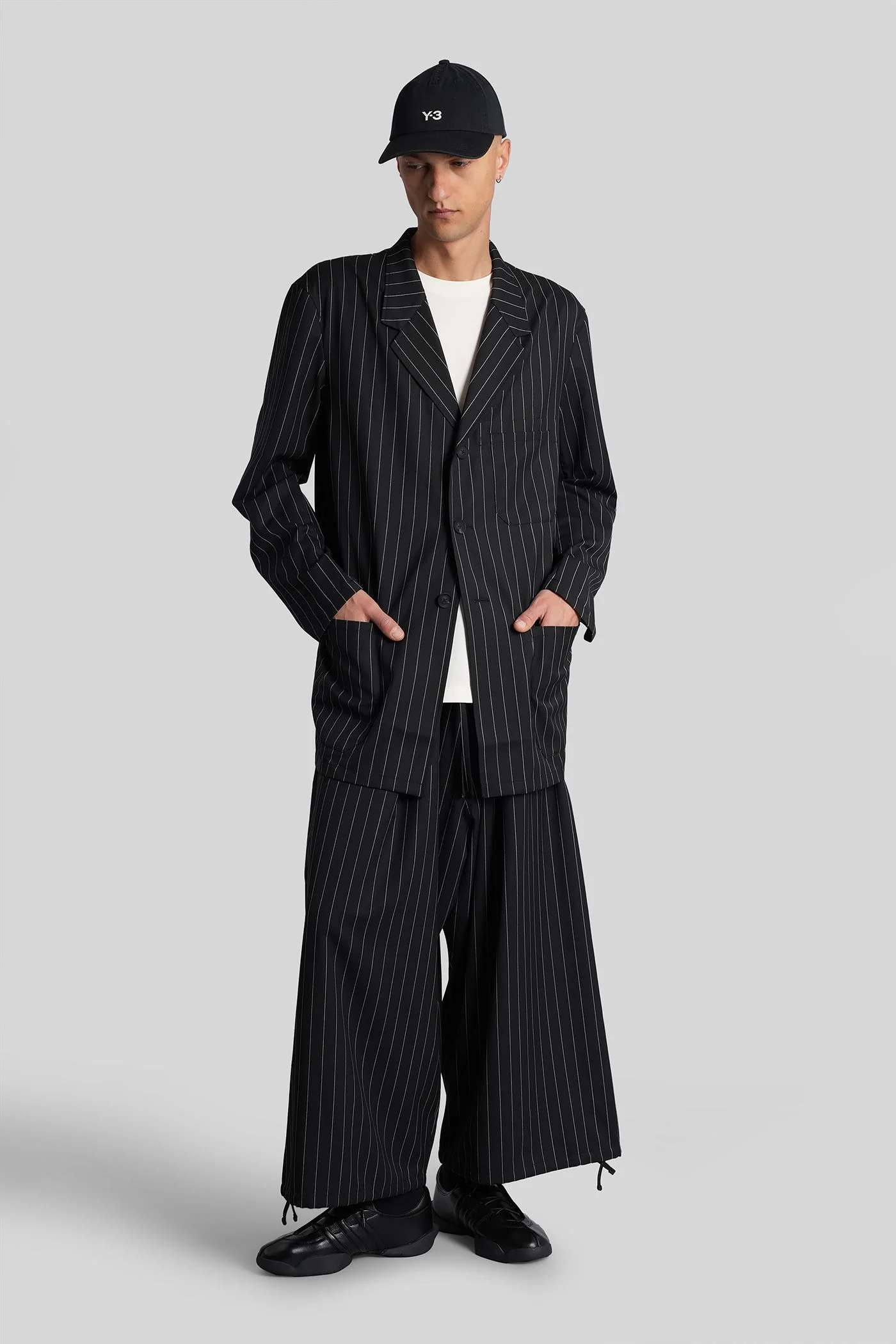 Blazer in black polyester - Image 10